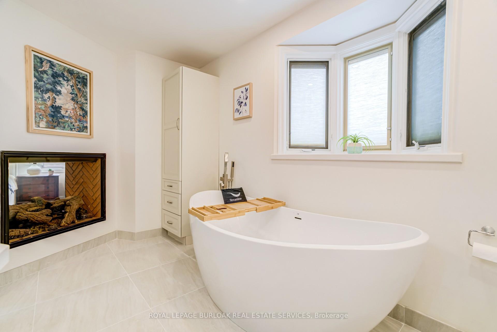 Photo 22 of 181 Golf Links Road, Hamilton, Ancaster — HOMEH