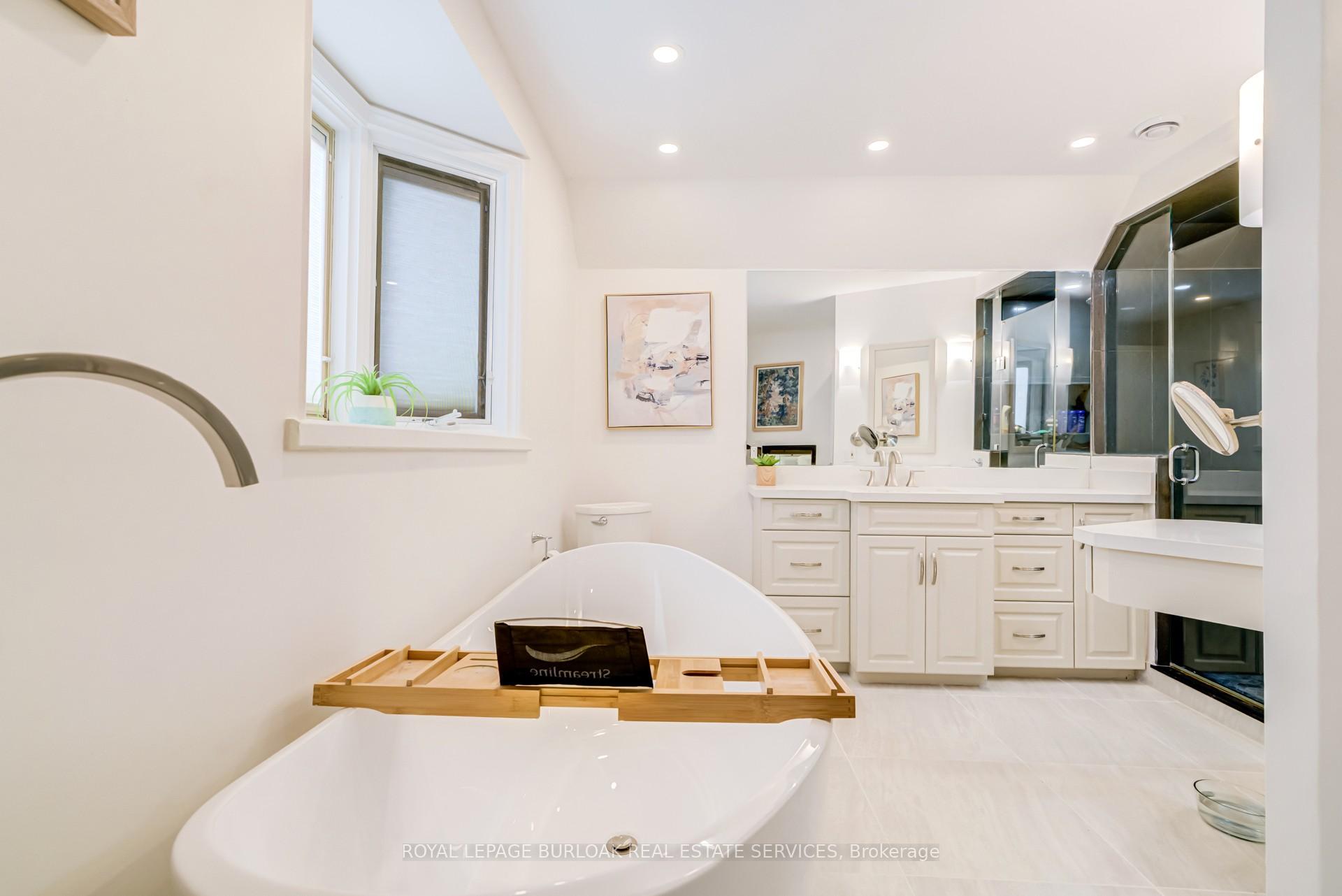Photo 23 of 181 Golf Links Road, Hamilton, Ancaster — HOMEH
