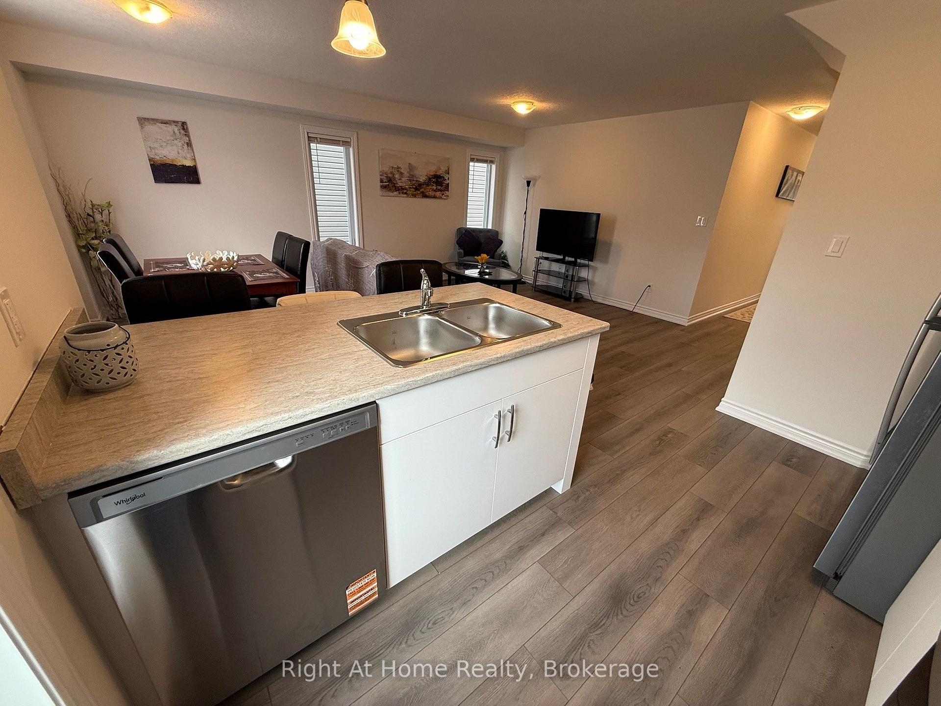 Photo 6 of Unit Upper, 217 Benninger Drive, Kitchener — HOMEH