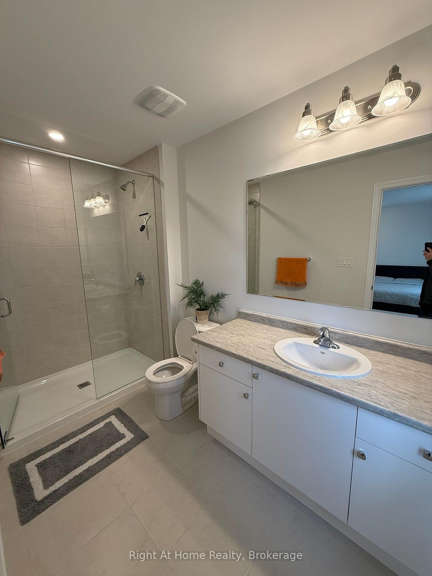 Photo 33 of Unit Upper, 217 Benninger Drive, Kitchener — HOMEH