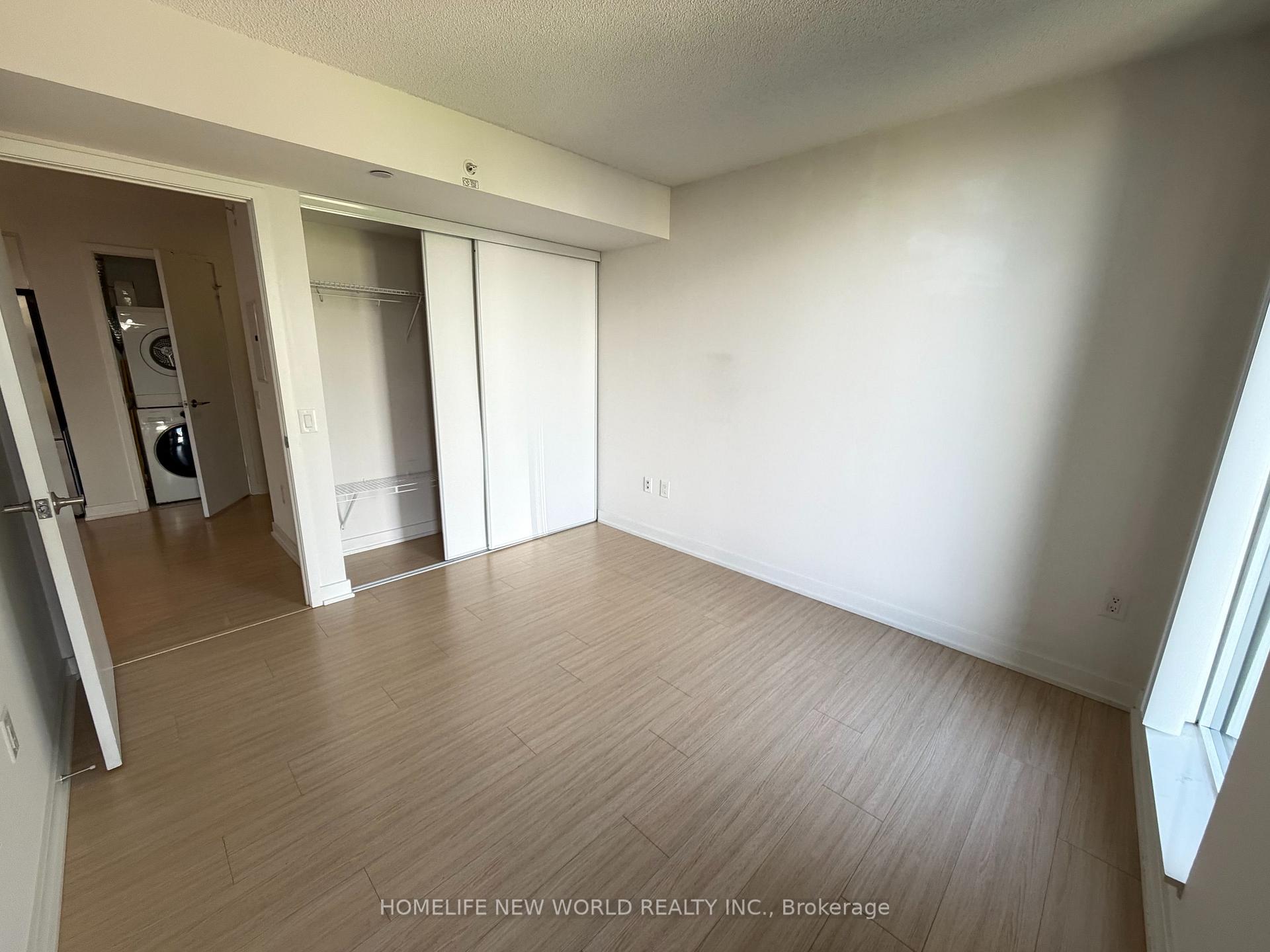 Photo 6 of Unit 721, 85 Queens Wharf Road, Toronto, Waterfront Communities — HOMEH