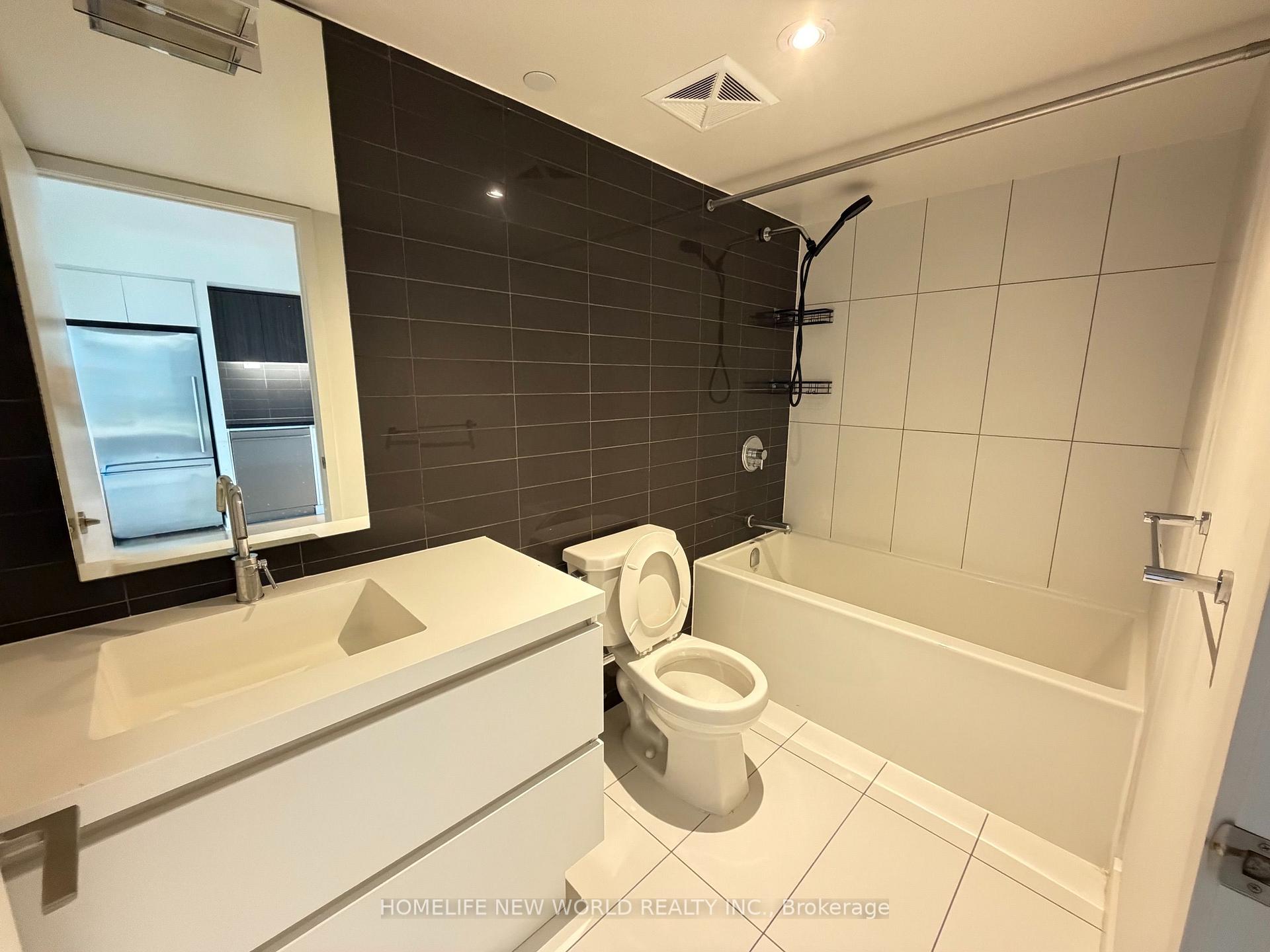 Photo 9 of Unit 721, 85 Queens Wharf Road, Toronto, Waterfront Communities — HOMEH