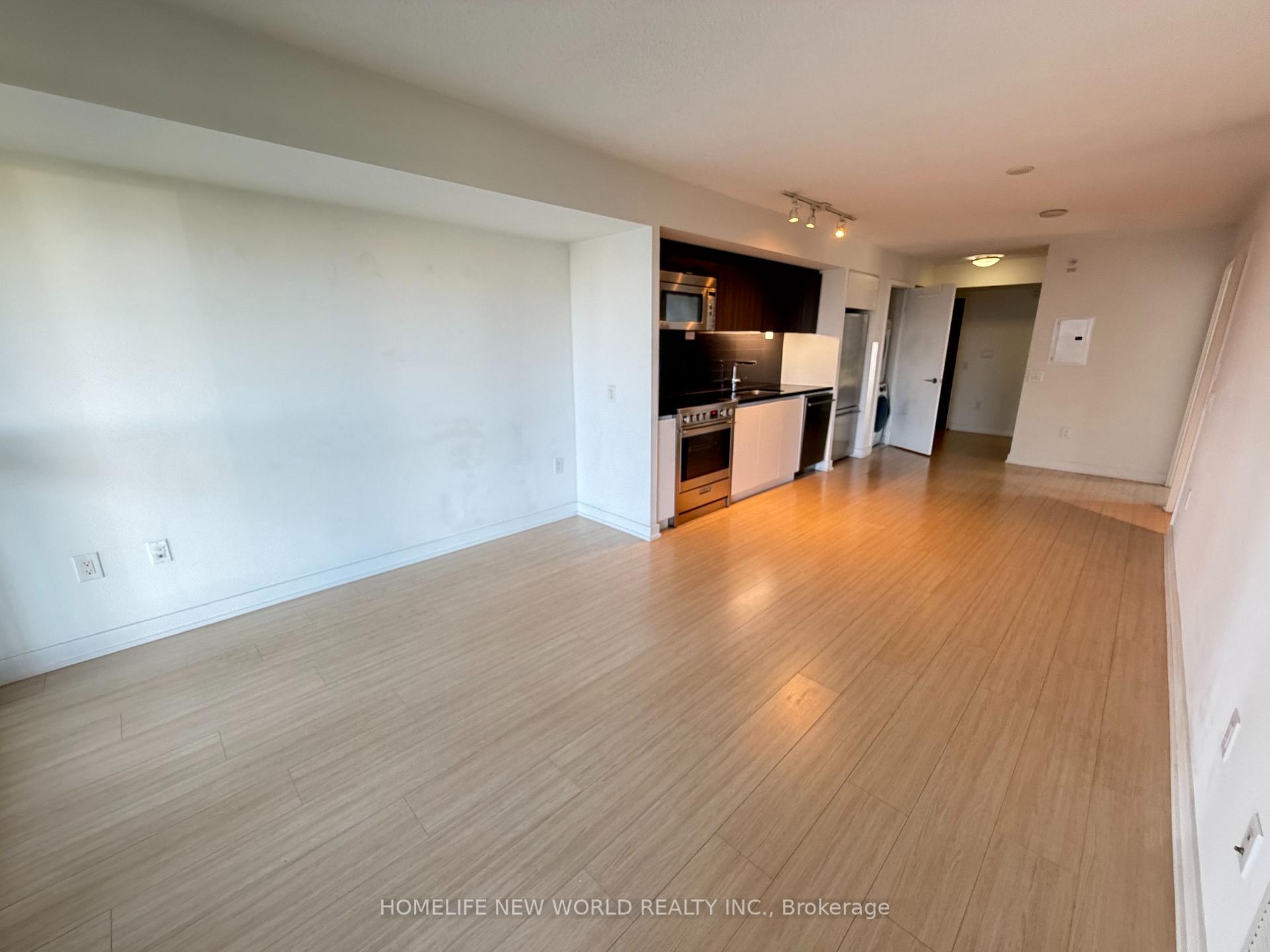 Photo 12 of Unit 721, 85 Queens Wharf Road, Toronto, Waterfront Communities — HOMEH