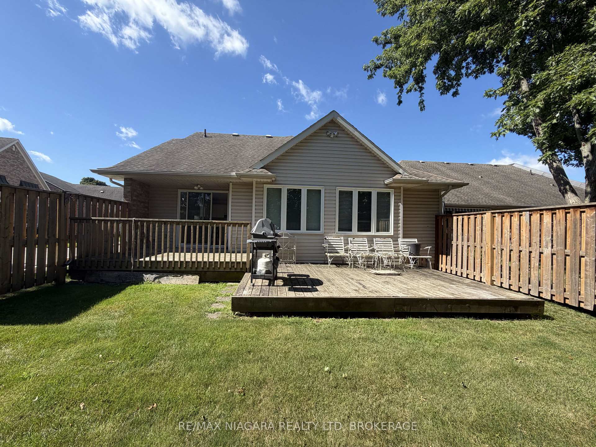 Photo 22 of Unit 19, 3516 Main Street, Niagara Falls, Chippawa — HOMEH