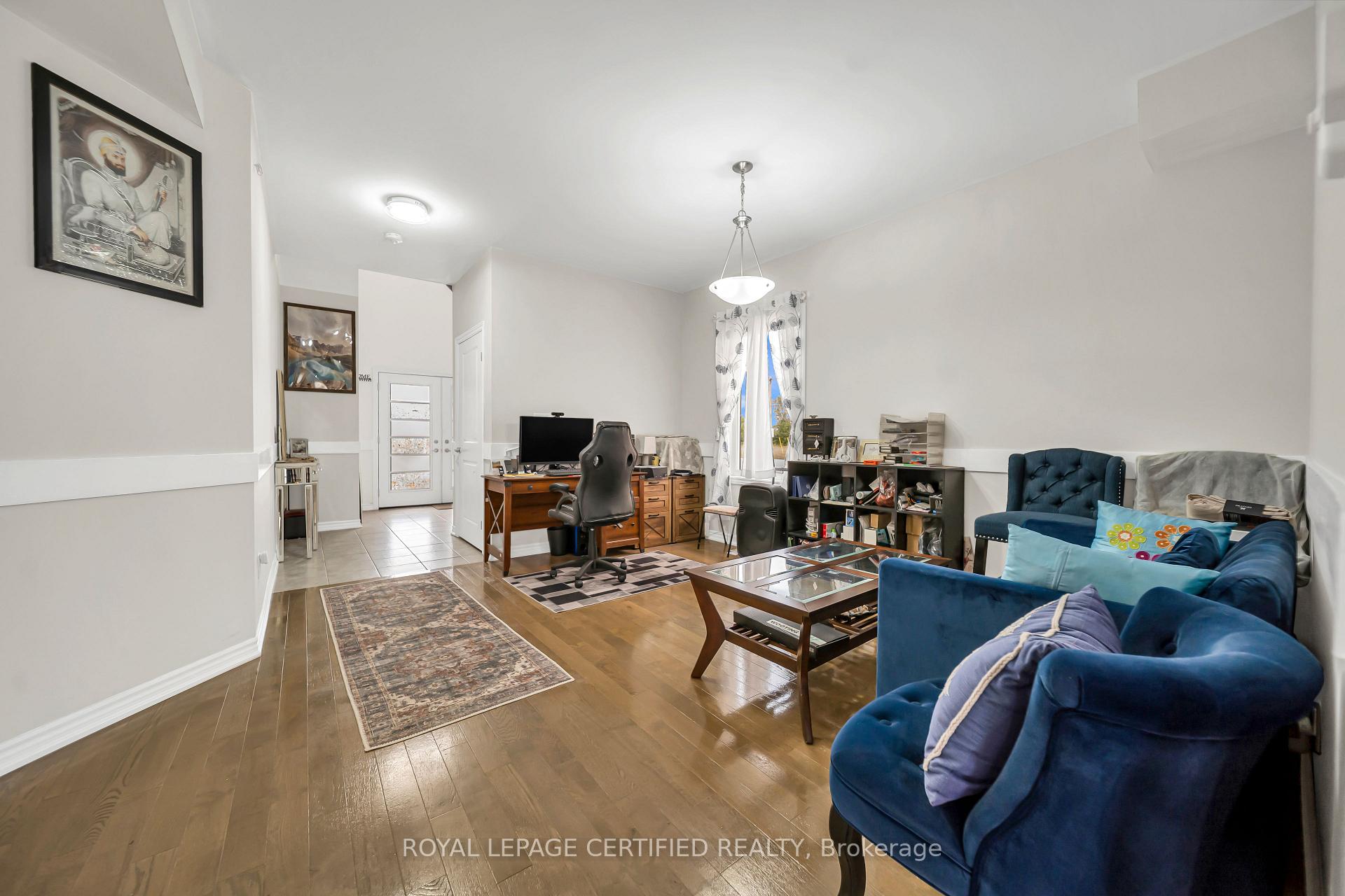 Photo 11 of 204 Mccabe Avenue, Welland, Lincoln/Crowland — HOMEH