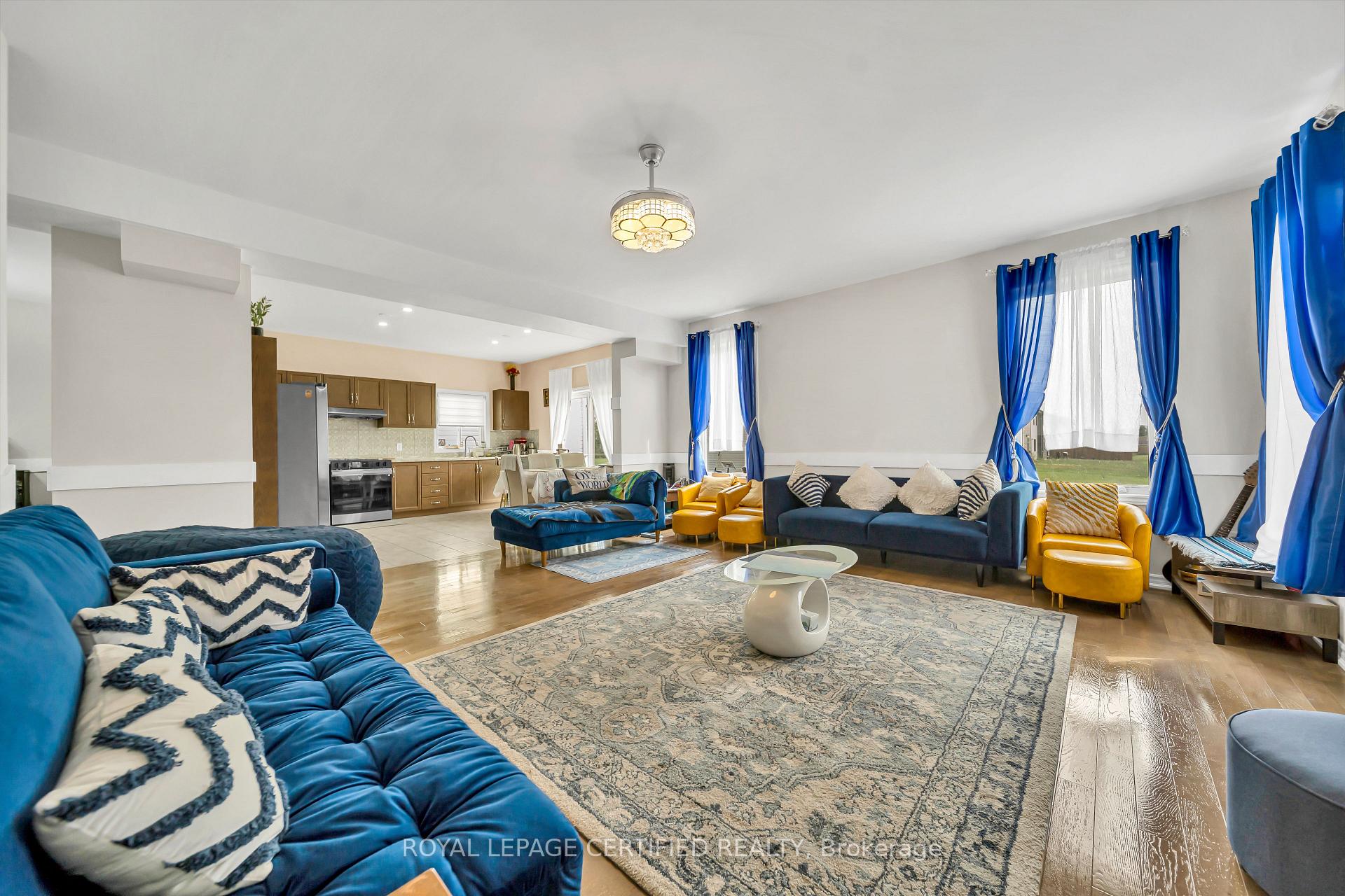 Photo 18 of 204 Mccabe Avenue, Welland, Lincoln/Crowland — HOMEH
