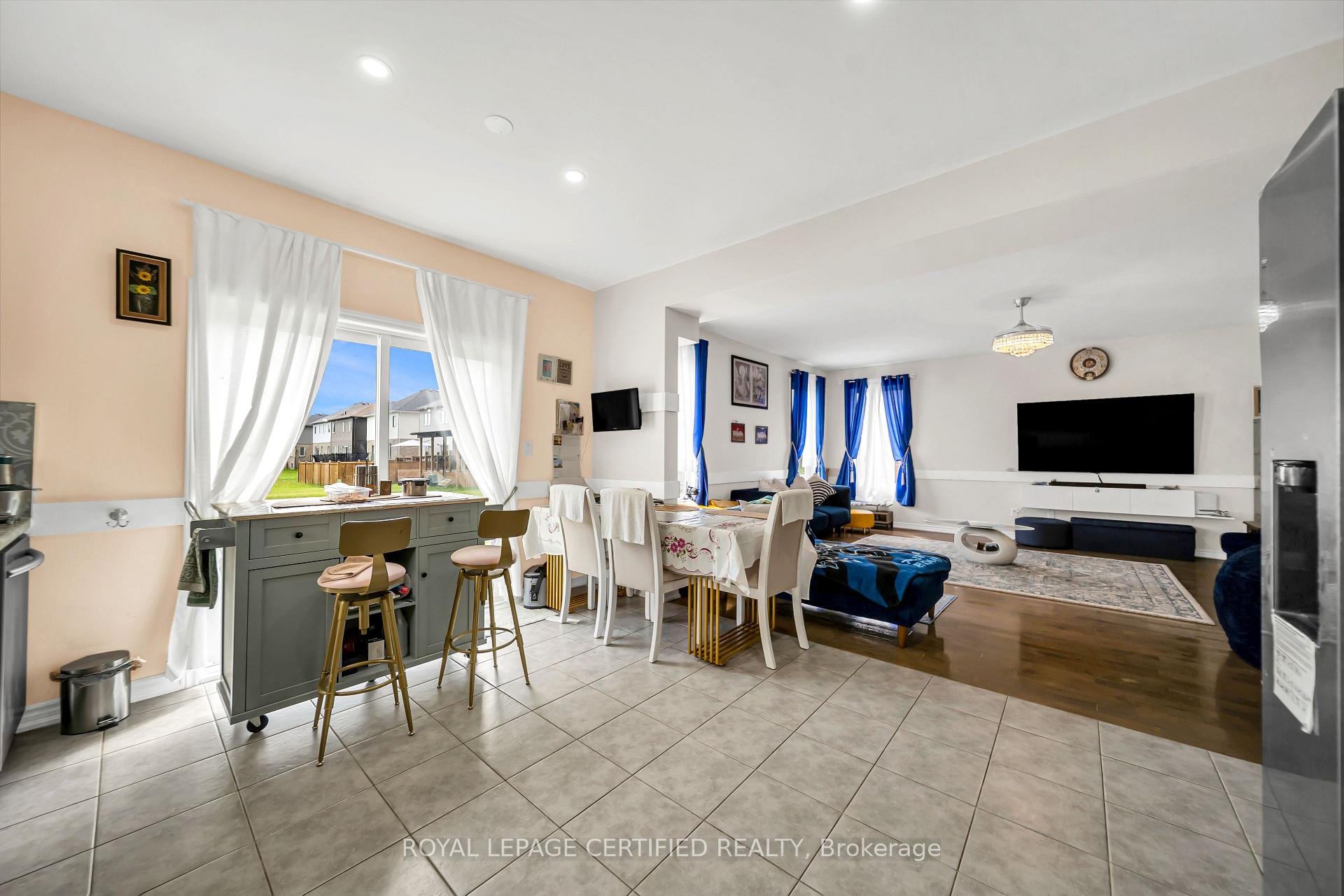 Photo 22 of 204 Mccabe Avenue, Welland, Lincoln/Crowland — HOMEH