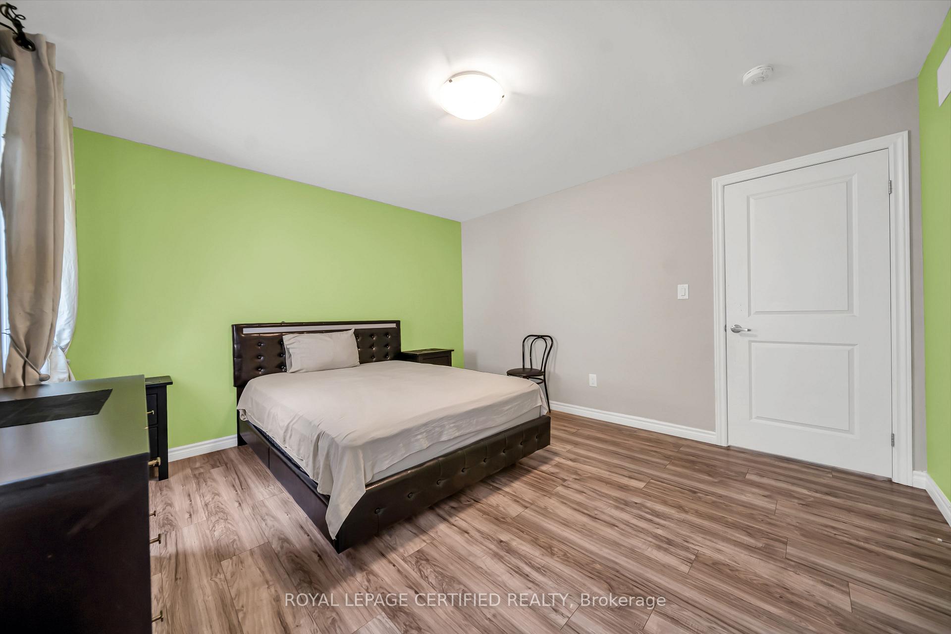 Photo 29 of 204 Mccabe Avenue, Welland, Lincoln/Crowland — HOMEH