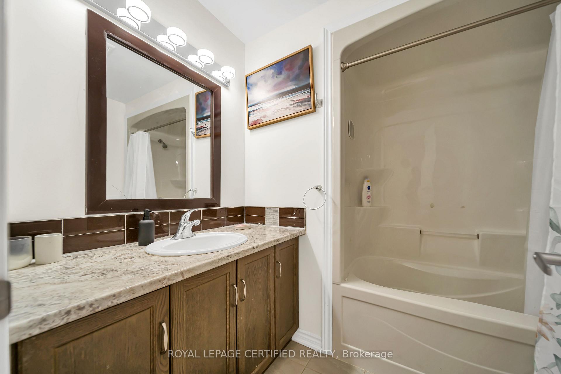 Photo 31 of 204 Mccabe Avenue, Welland, Lincoln/Crowland — HOMEH