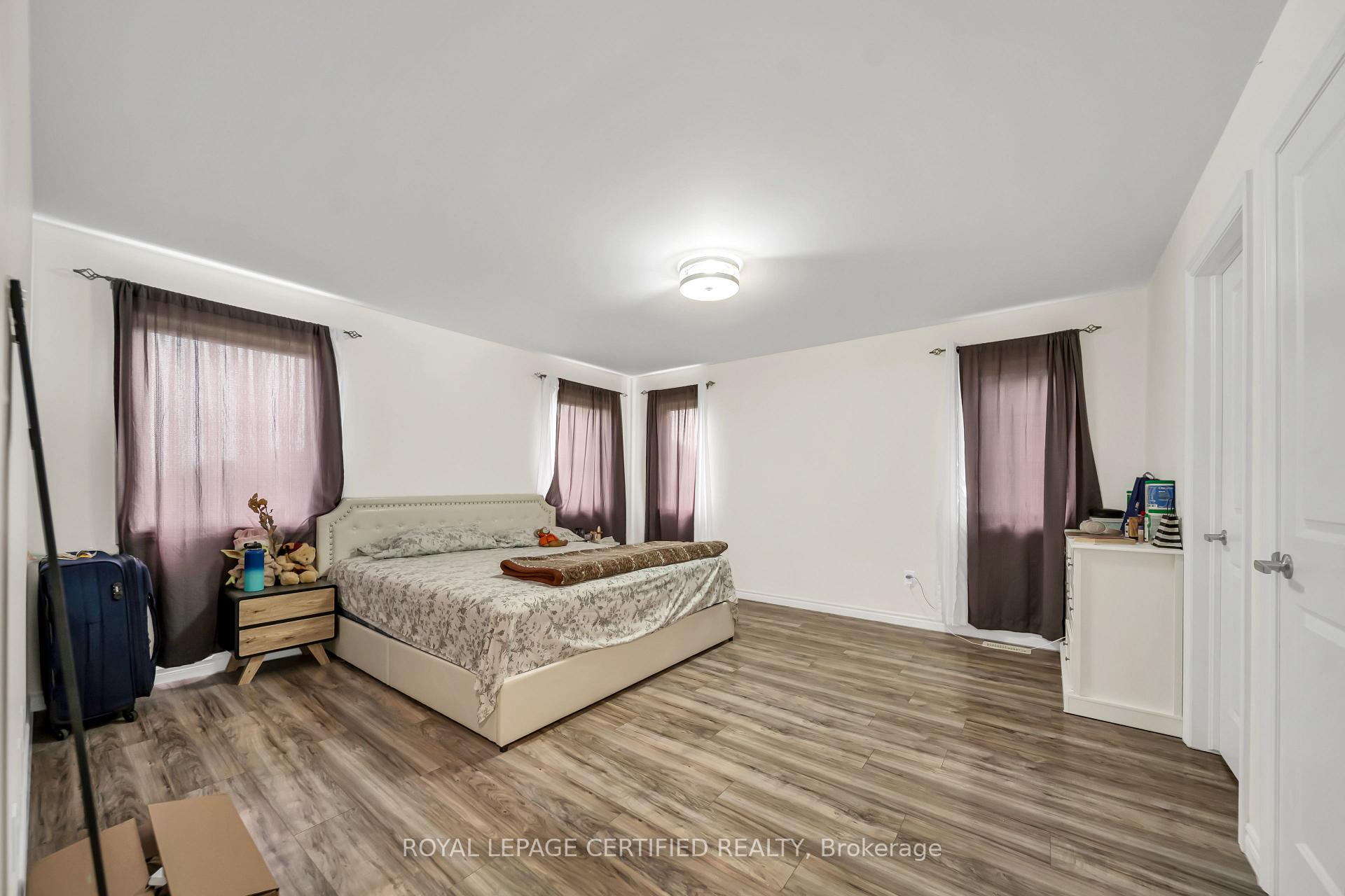 Photo 32 of 204 Mccabe Avenue, Welland, Lincoln/Crowland — HOMEH