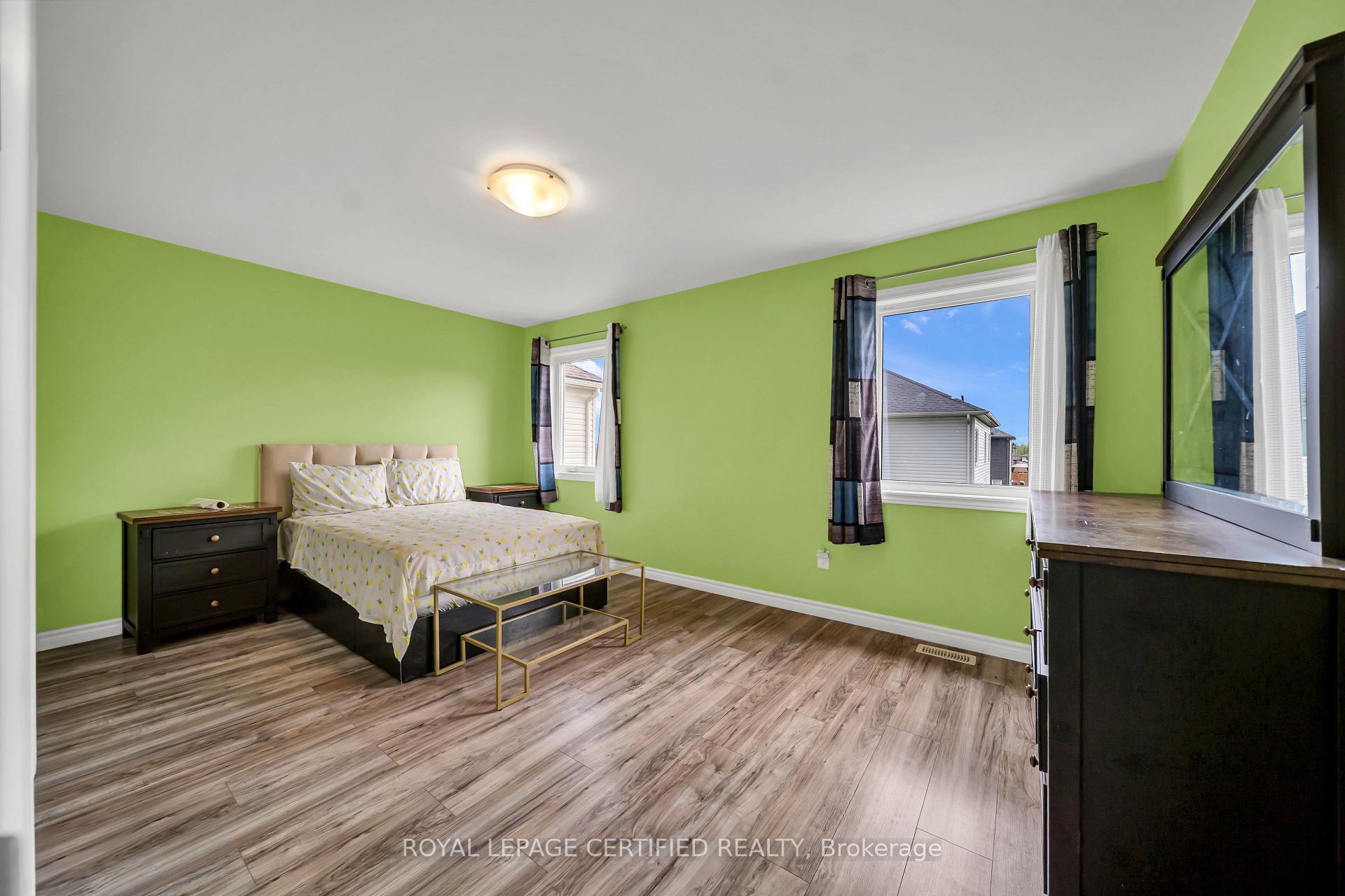 Photo 37 of 204 Mccabe Avenue, Welland, Lincoln/Crowland — HOMEH