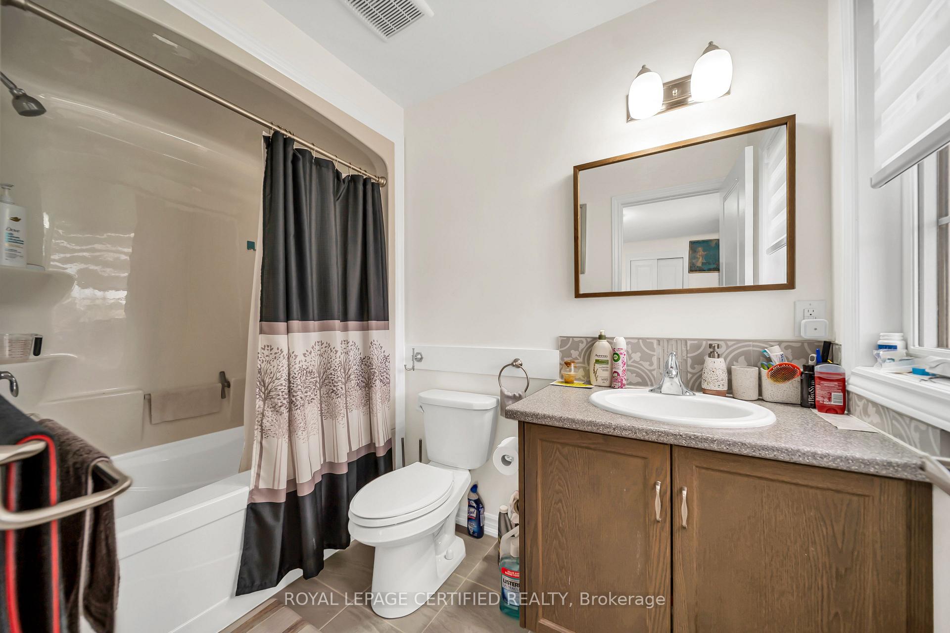 Photo 44 of 204 Mccabe Avenue, Welland, Lincoln/Crowland — HOMEH