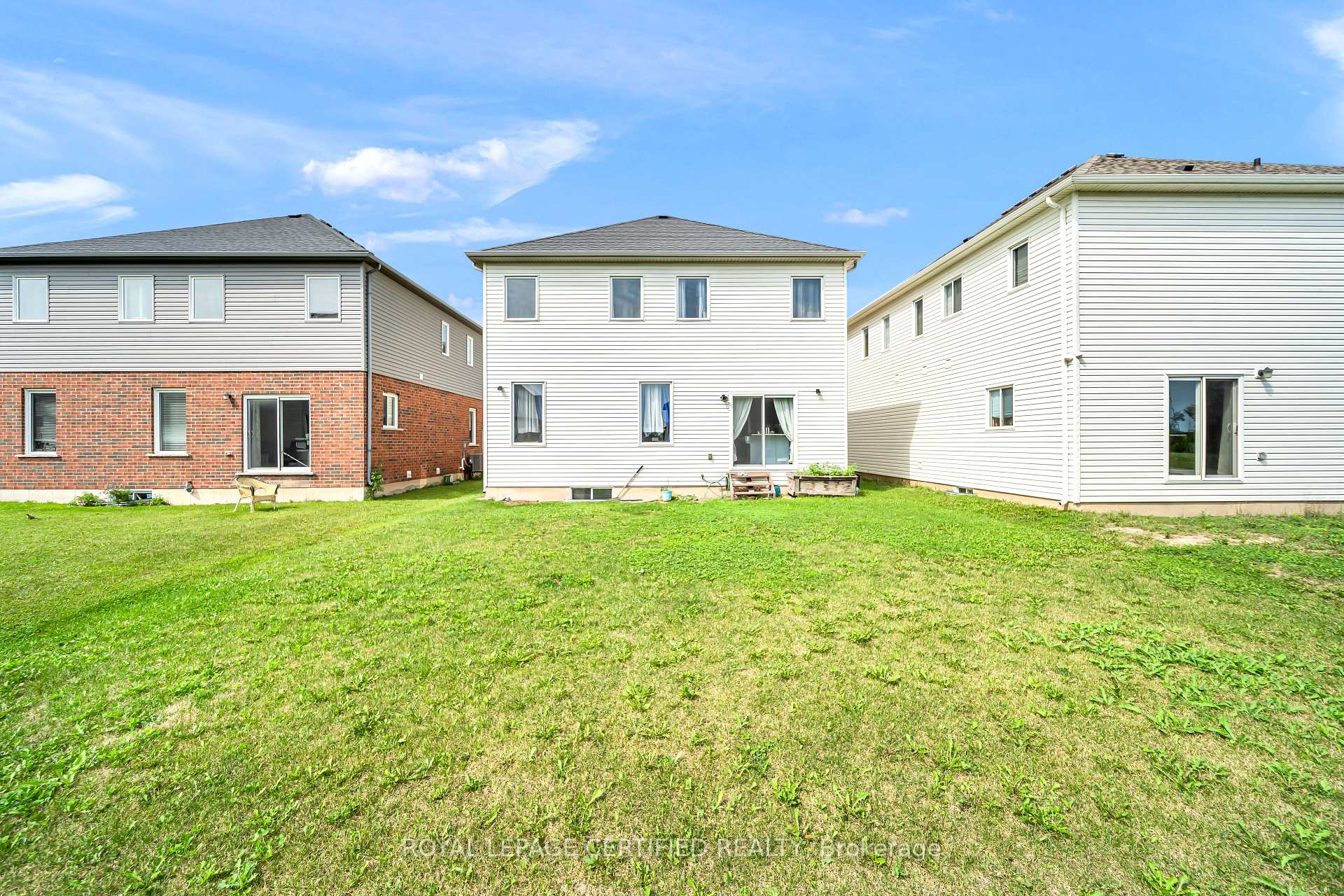 Photo 48 of 204 Mccabe Avenue, Welland, Lincoln/Crowland — HOMEH