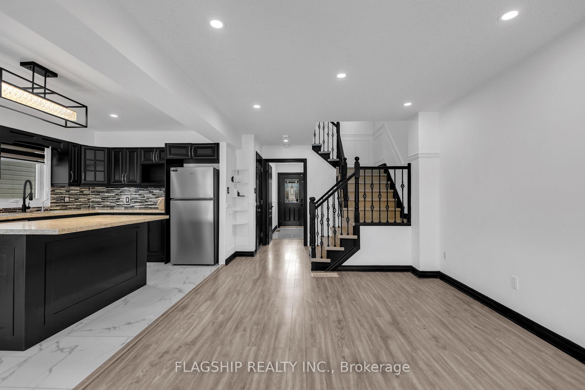 Photo 7 of 58 Dahlia Street, Kitchener, Larentian West — HOMEH