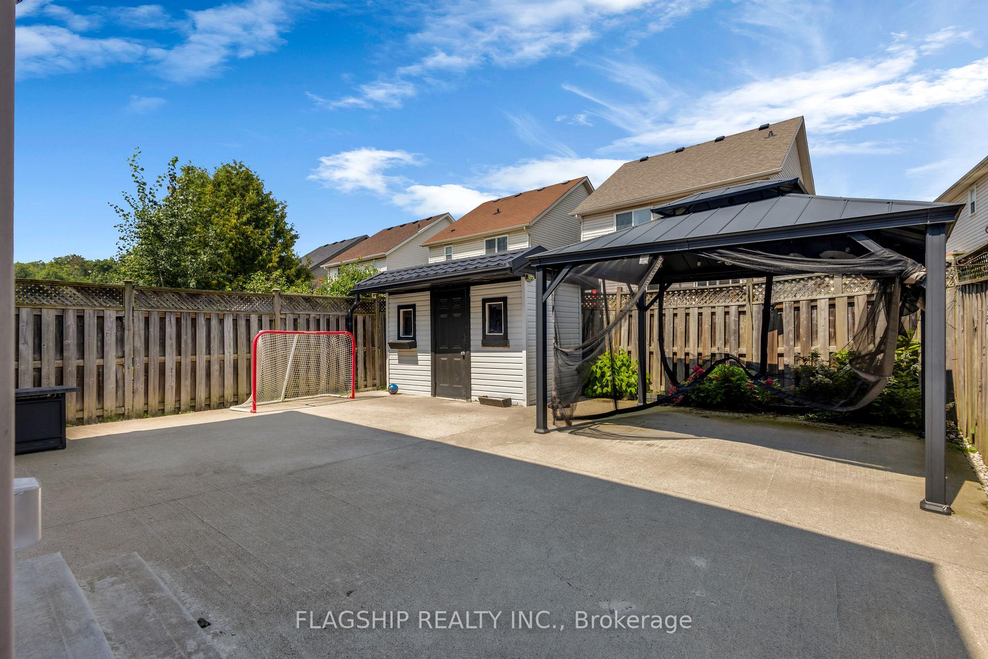 Photo 39 of 58 Dahlia Street, Kitchener, Larentian West — HOMEH
