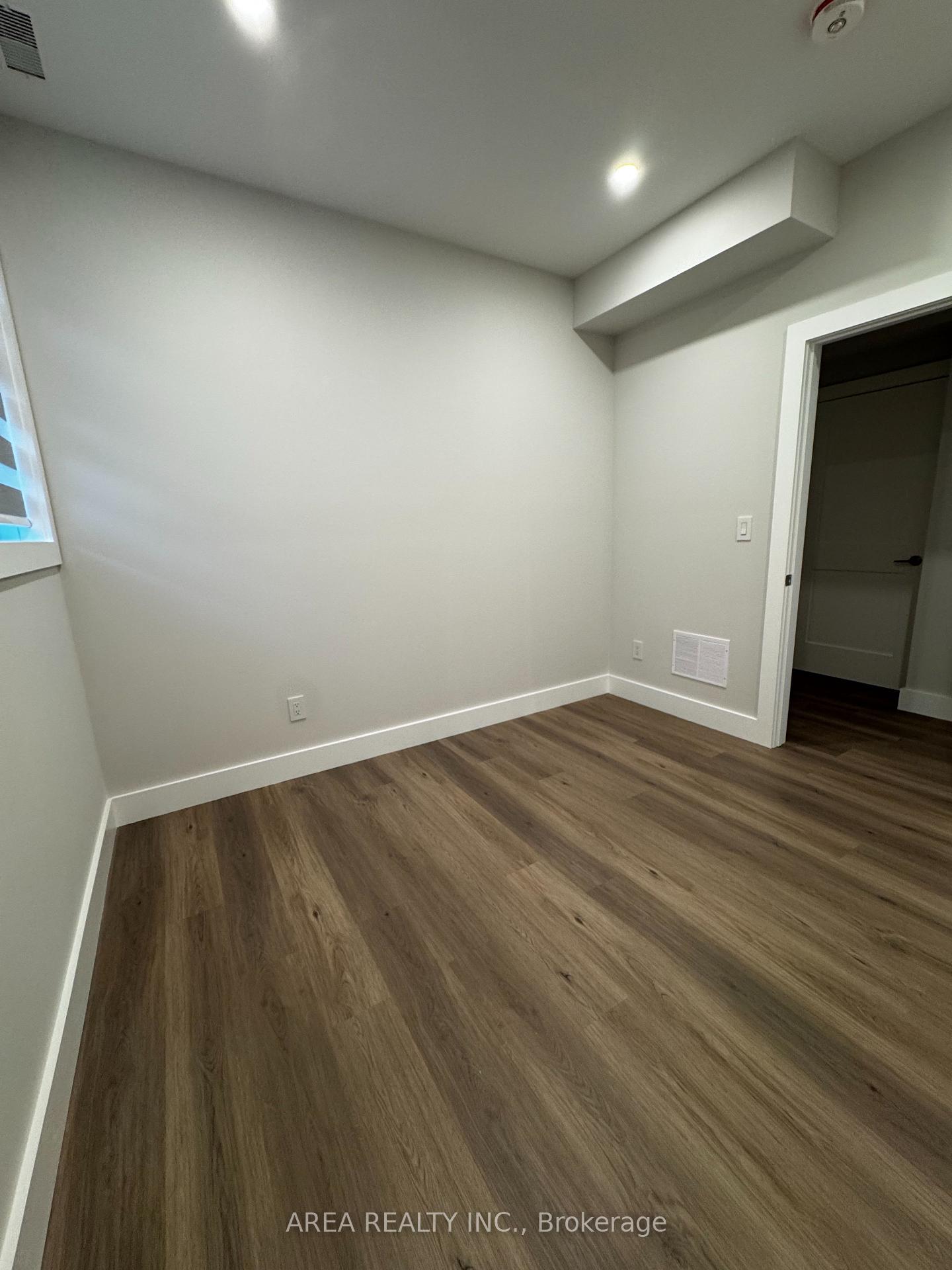 Photo 9 of Unit Main, 501 Northcliffe Boulevard, Toronto, Oakwood Village — HOMEH