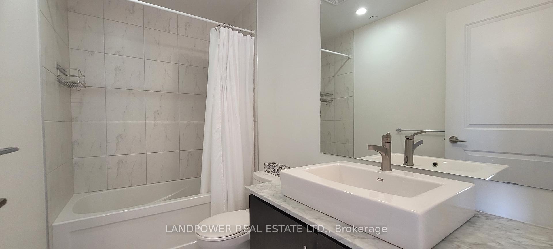 Photo 7 of Unit 2707, 1 The Esplanade, Toronto, Waterfront Communities — HOMEH