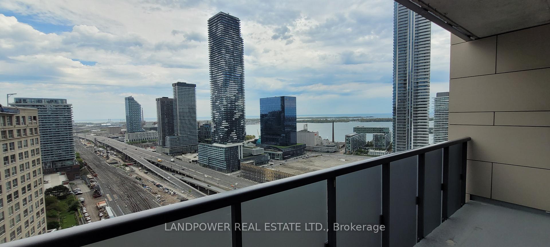 Photo 13 of Unit 2707, 1 The Esplanade, Toronto, Waterfront Communities — HOMEH