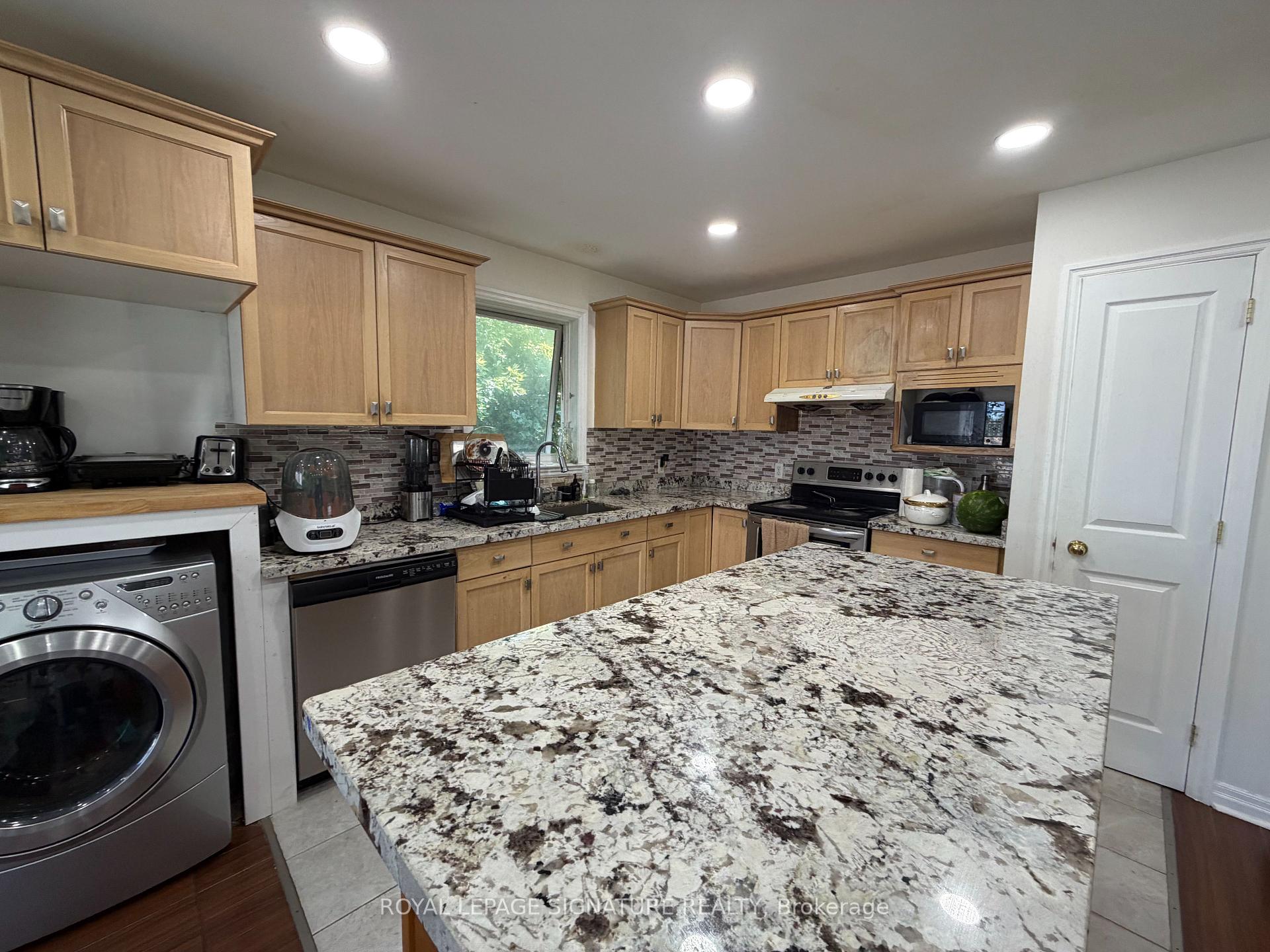 Photo 7 of 6 Stanmary Drive, St. Catharines, Fairview — HOMEH