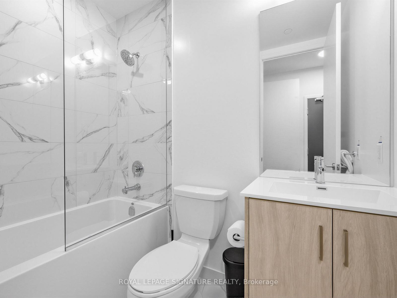 Photo 4 of Unit 508, 180 Front Street E, Toronto, Moss Park — HOMEH