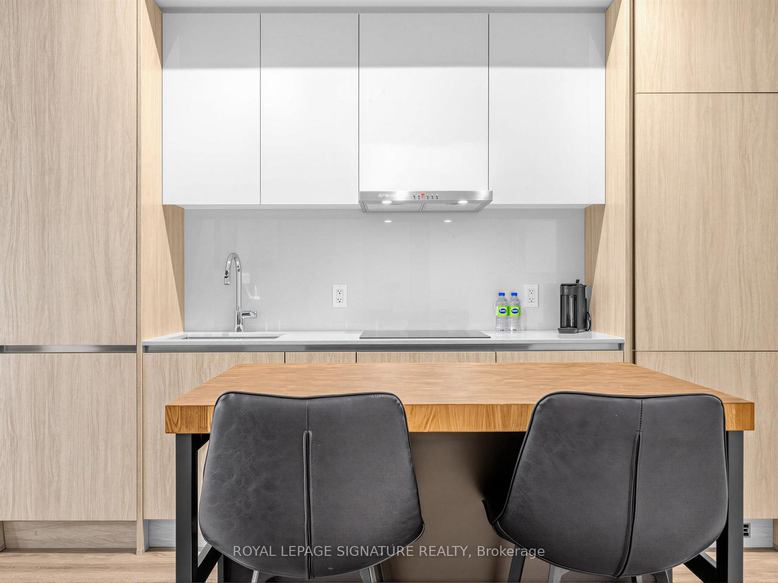 Photo 6 of Unit 508, 180 Front Street E, Toronto, Moss Park — HOMEH