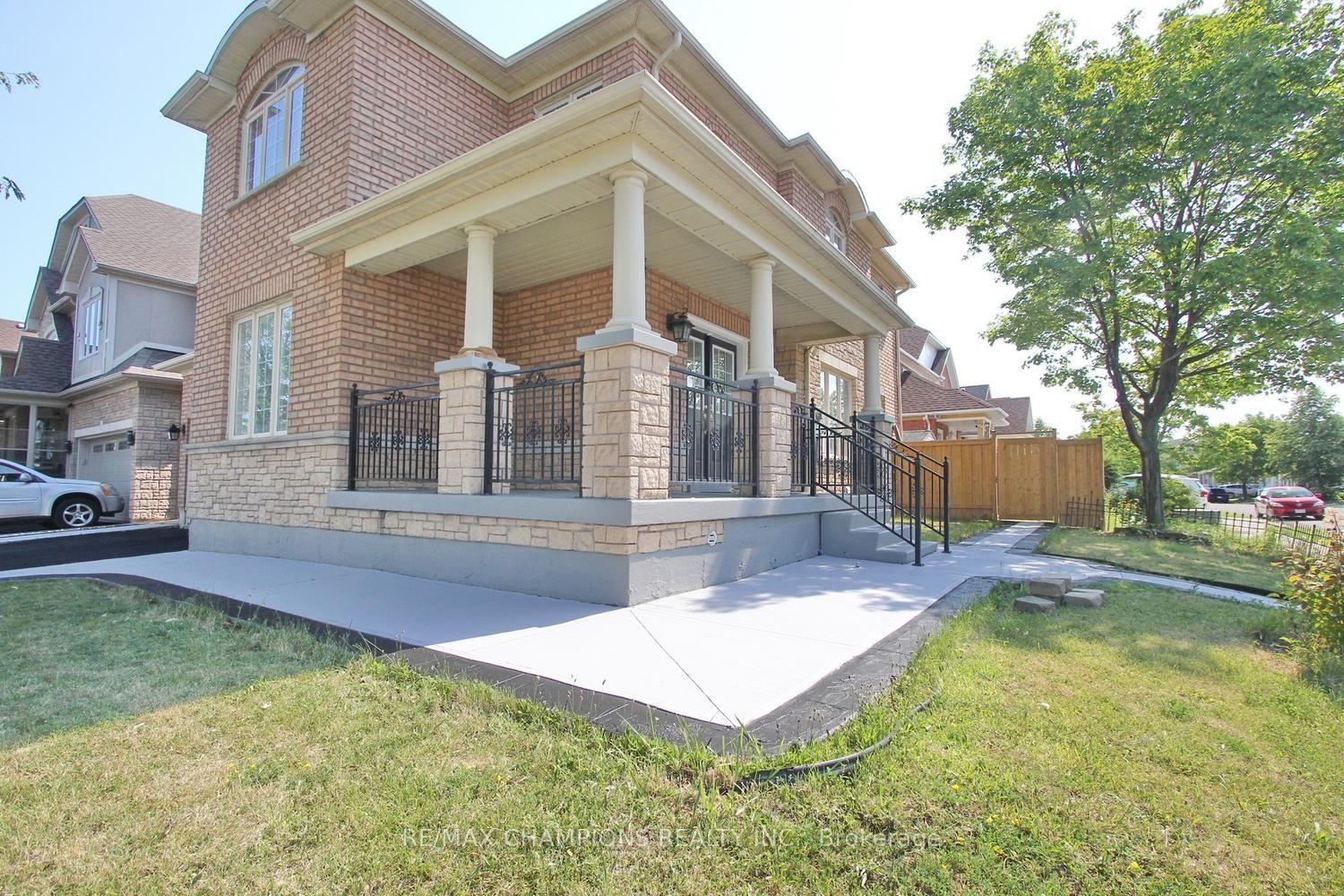 Photo 5 of 28 Egypt Drive, Brampton, Sandringham-Wellington — HOMEH