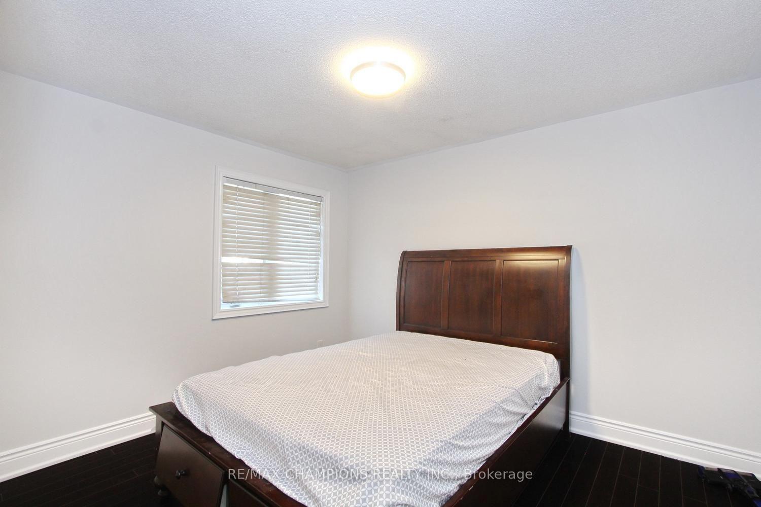 Photo 56 of 28 Egypt Drive, Brampton, Sandringham-Wellington — HOMEH