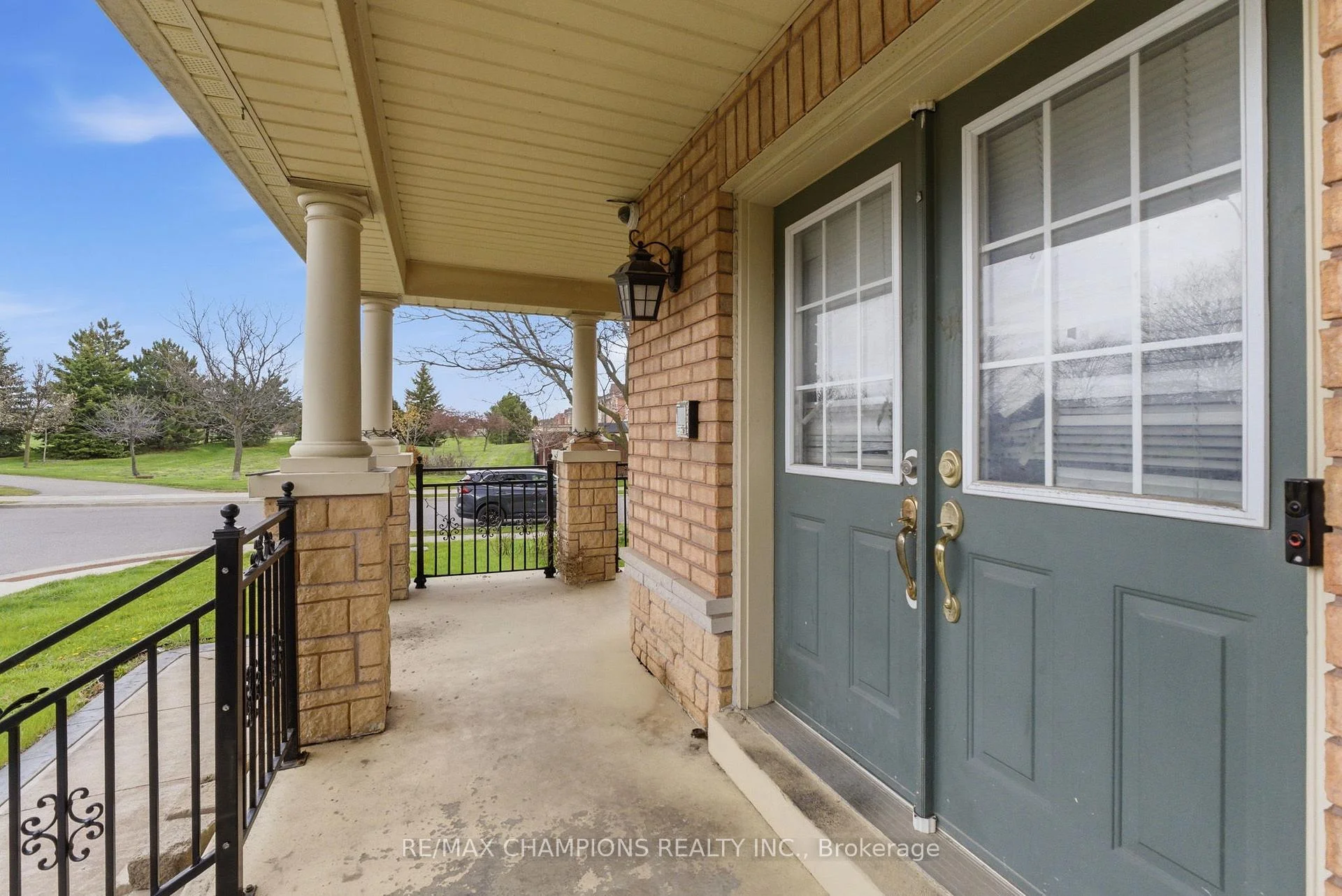Photo 10 of 28 Egypt Drive, Brampton, Sandringham-Wellington — HOMEH