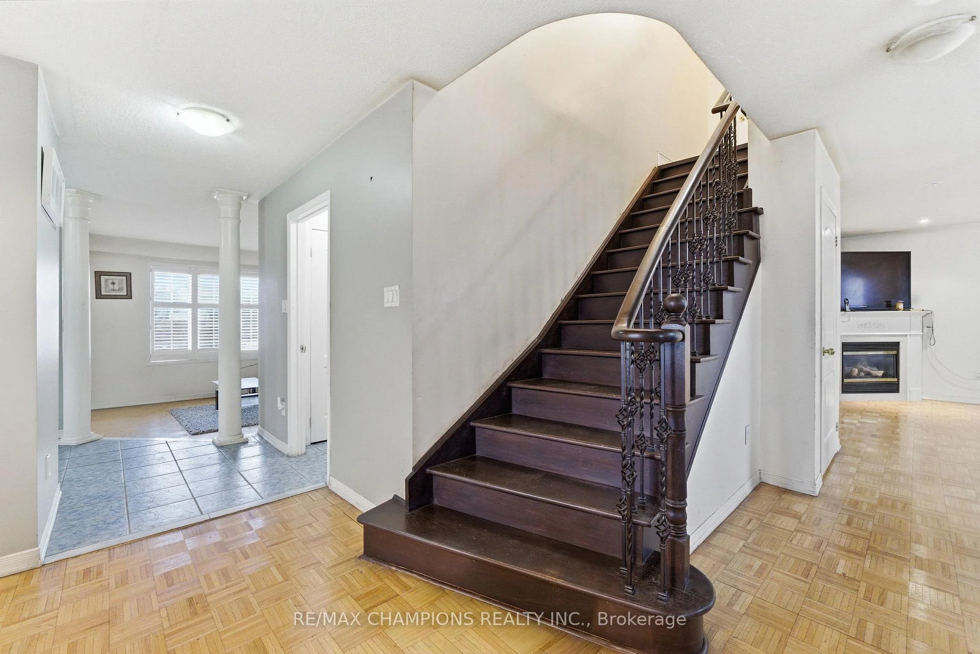 Photo 28 of 28 Egypt Drive, Brampton, Sandringham-Wellington — HOMEH
