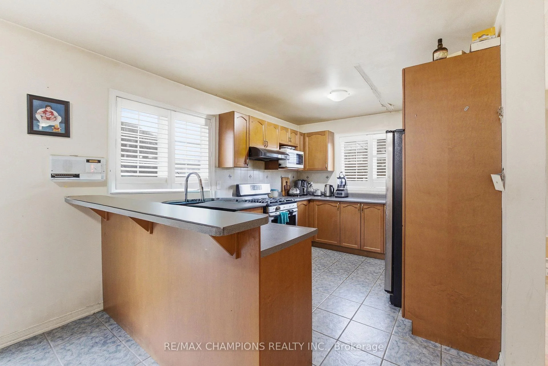 Photo 30 of 28 Egypt Drive, Brampton, Sandringham-Wellington — HOMEH