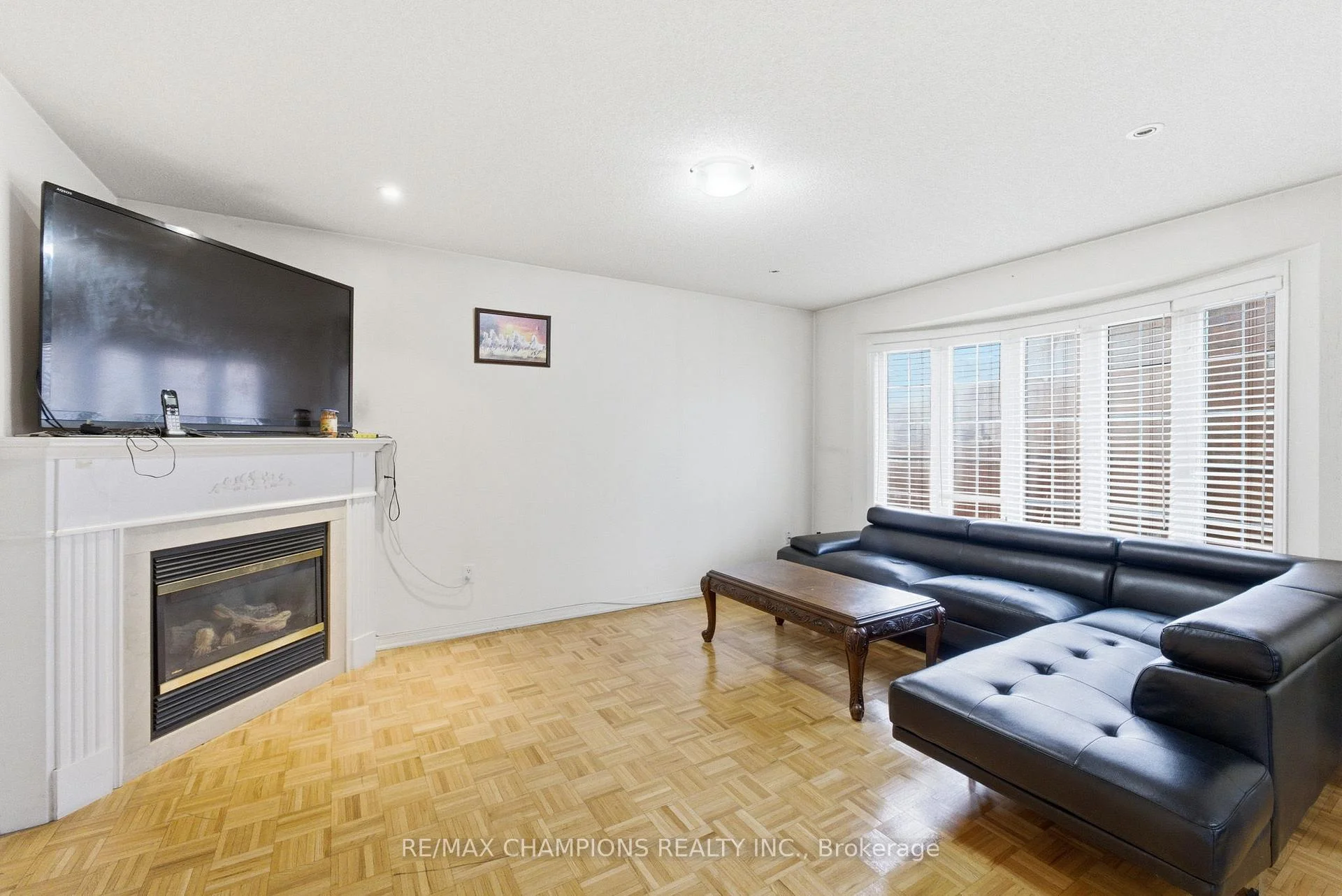 Photo 42 of 28 Egypt Drive, Brampton, Sandringham-Wellington — HOMEH
