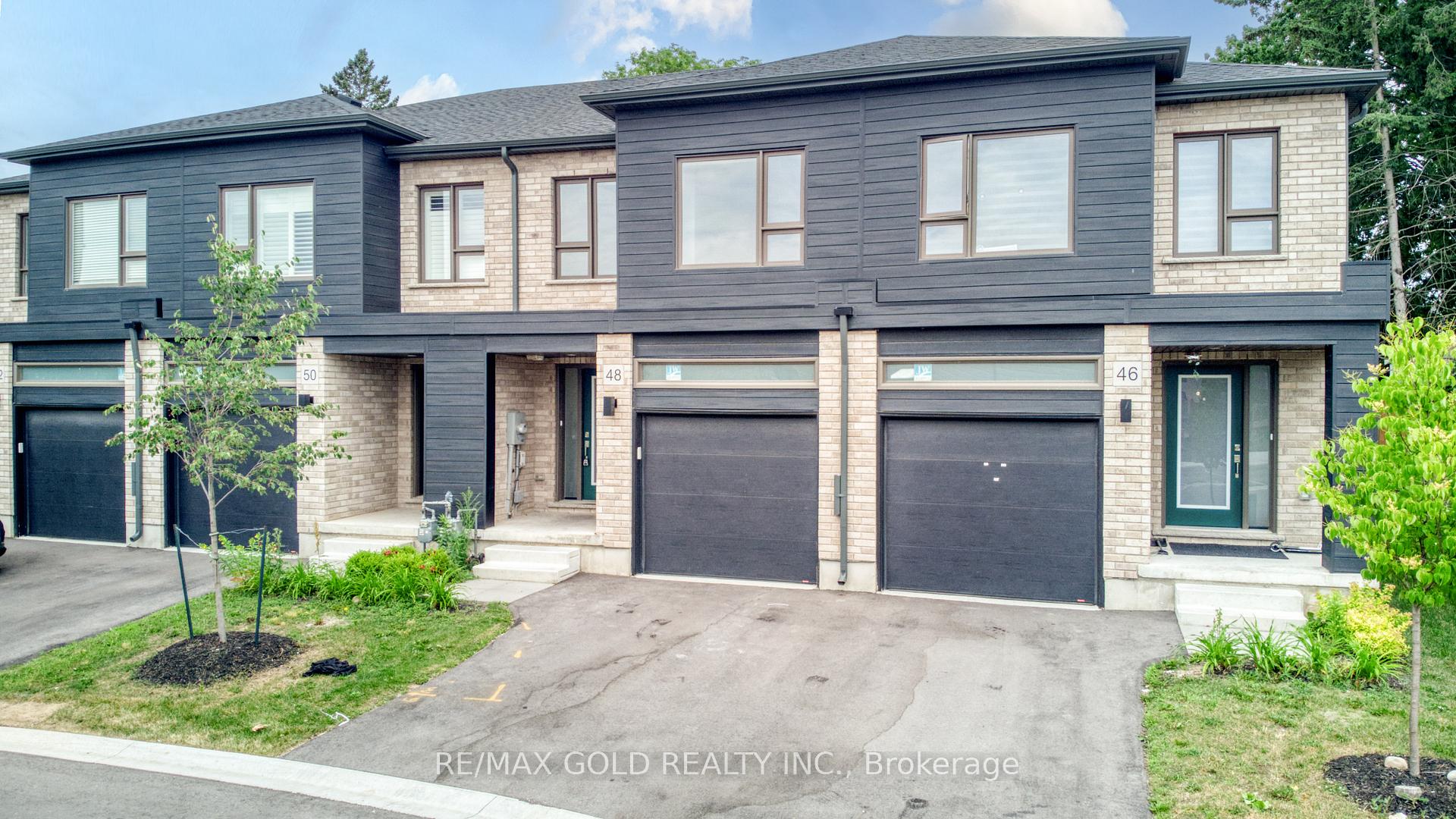 Photo 4 of 48 Pony Way, Kitchener, Huron Park — HOMEH