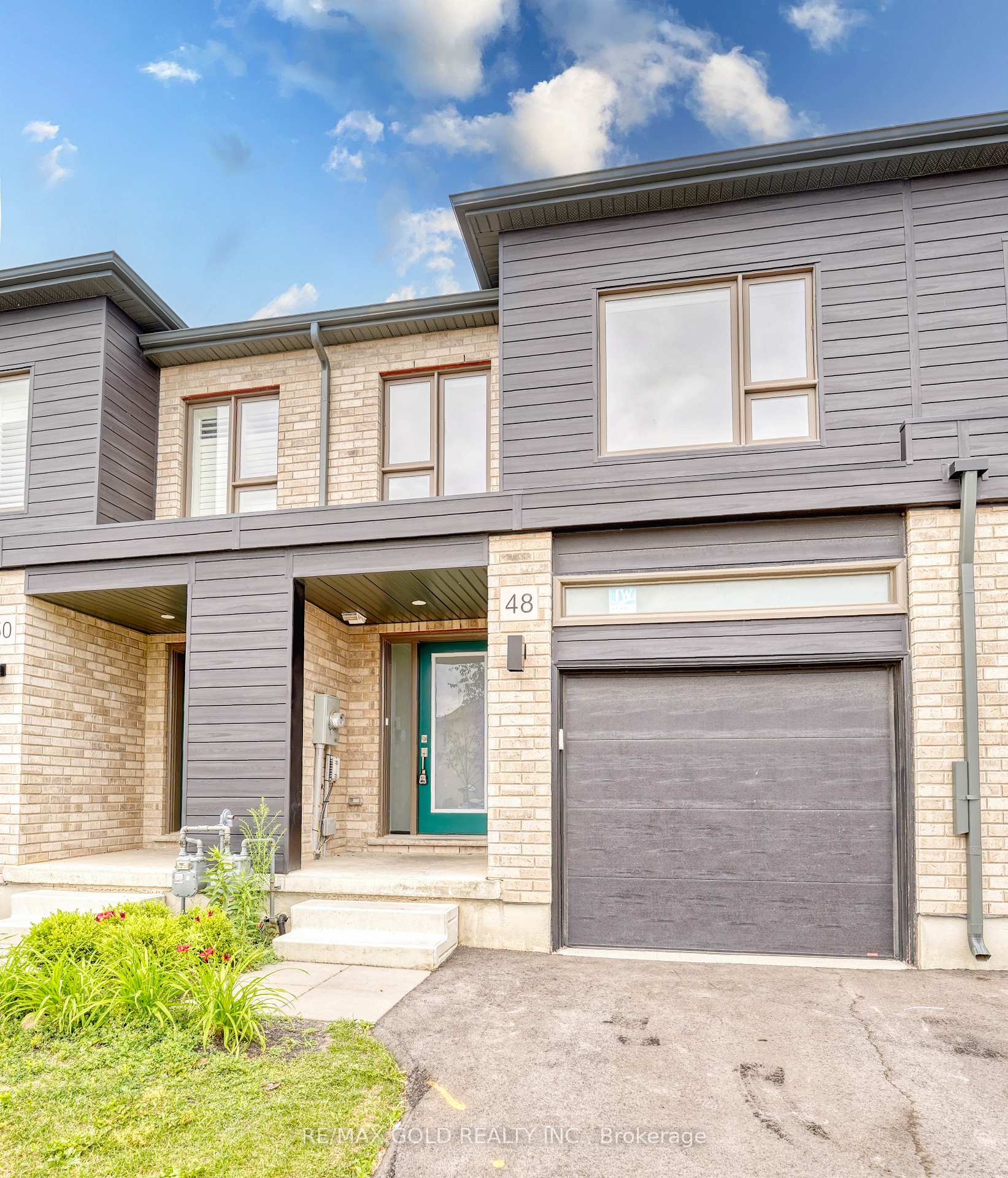 Photo 5 of 48 Pony Way, Kitchener, Huron Park — HOMEH
