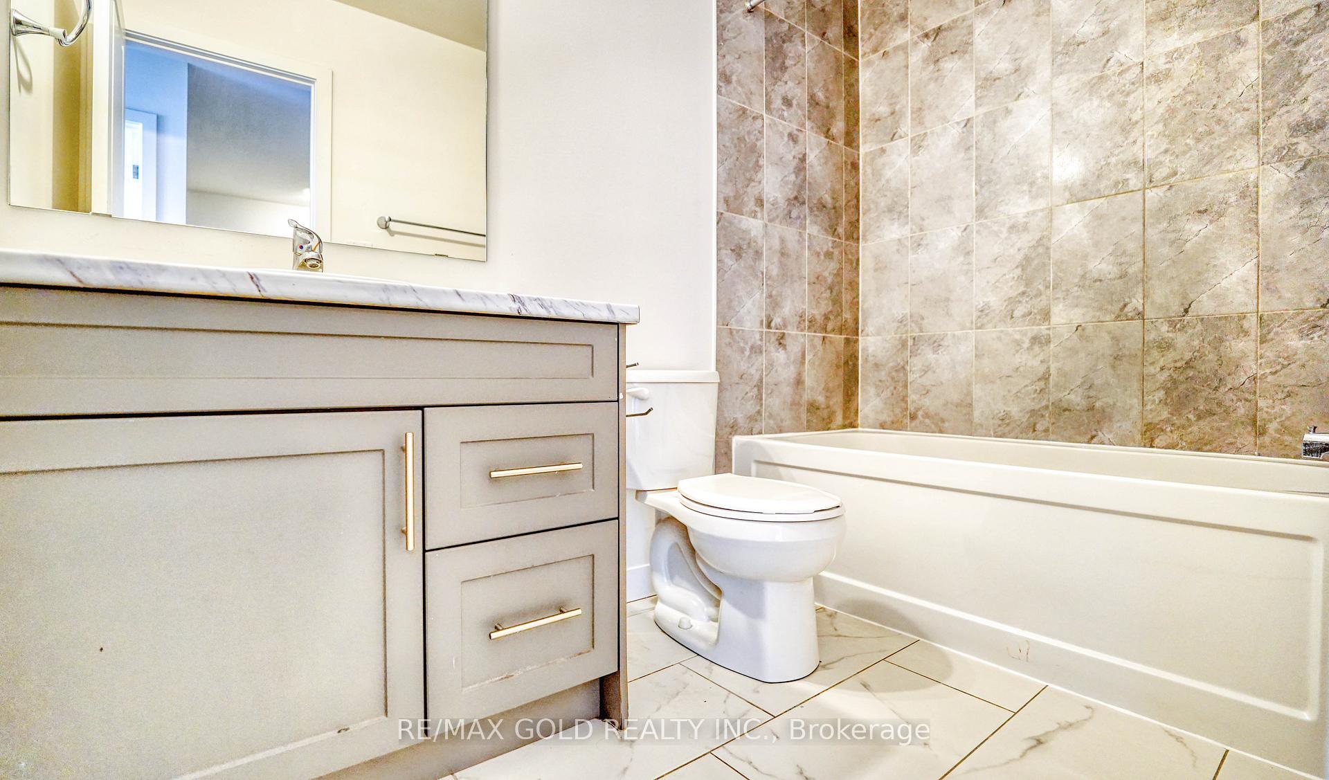 Photo 26 of 48 Pony Way, Kitchener, Huron Park — HOMEH