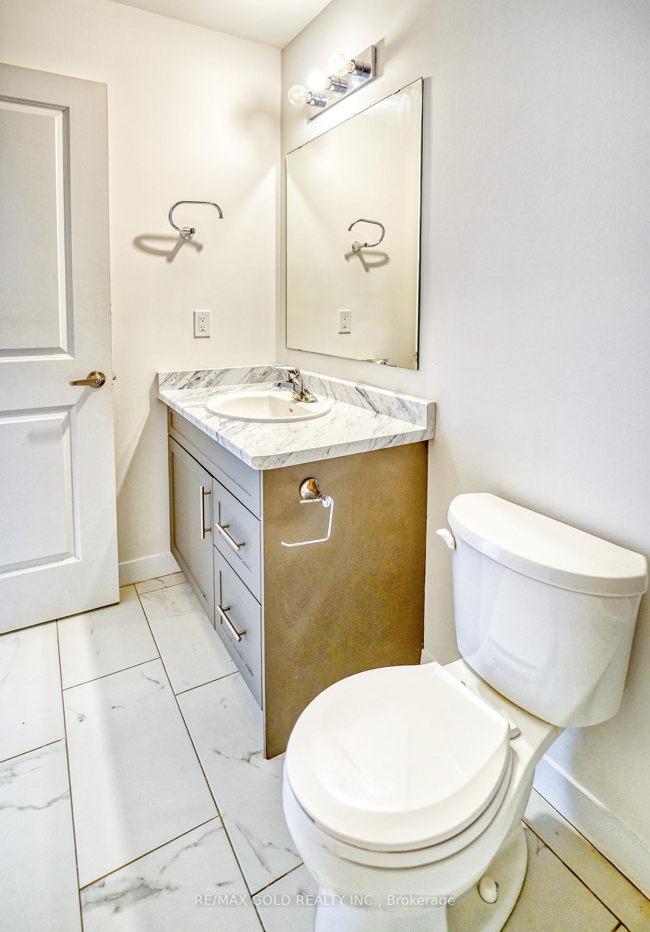 Photo 27 of 48 Pony Way, Kitchener, Huron Park — HOMEH