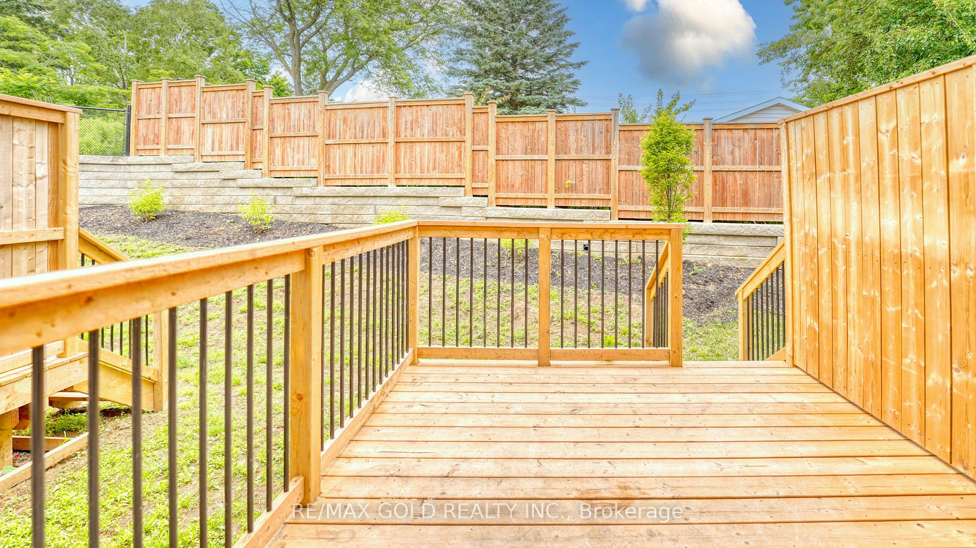 Photo 29 of 48 Pony Way, Kitchener, Huron Park — HOMEH