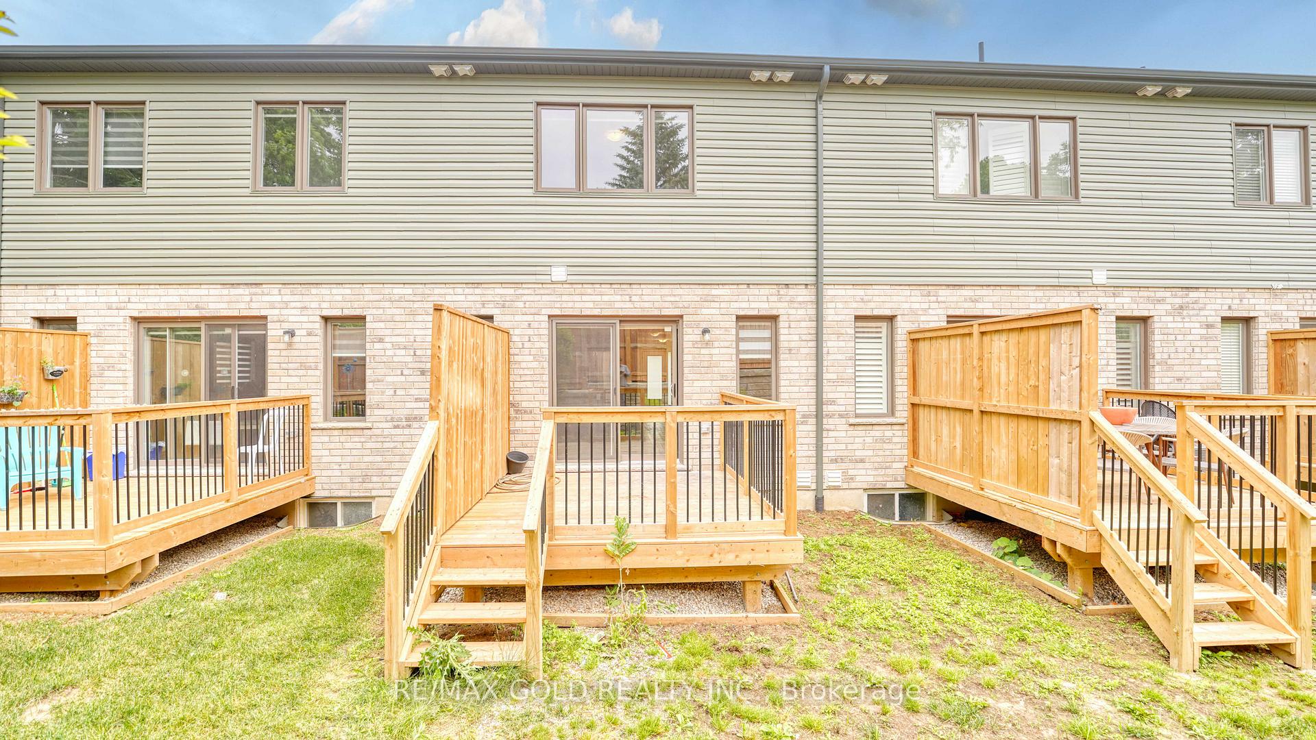 Photo 30 of 48 Pony Way, Kitchener, Huron Park — HOMEH