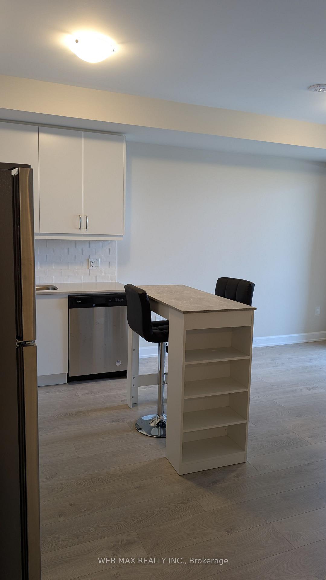 Photo 13 of Unit 406, 3200 William Coltson Avenue, Oakville, Joshua Meadows — HOMEH
