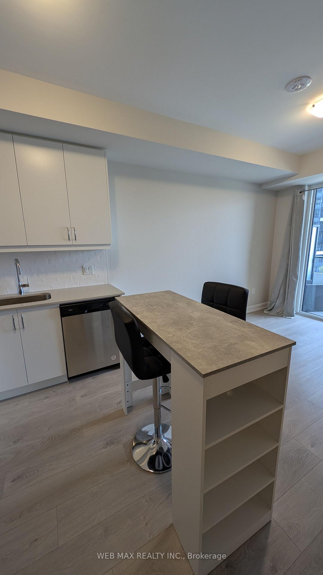Photo 23 of Unit 406, 3200 William Coltson Avenue, Oakville, Joshua Meadows — HOMEH