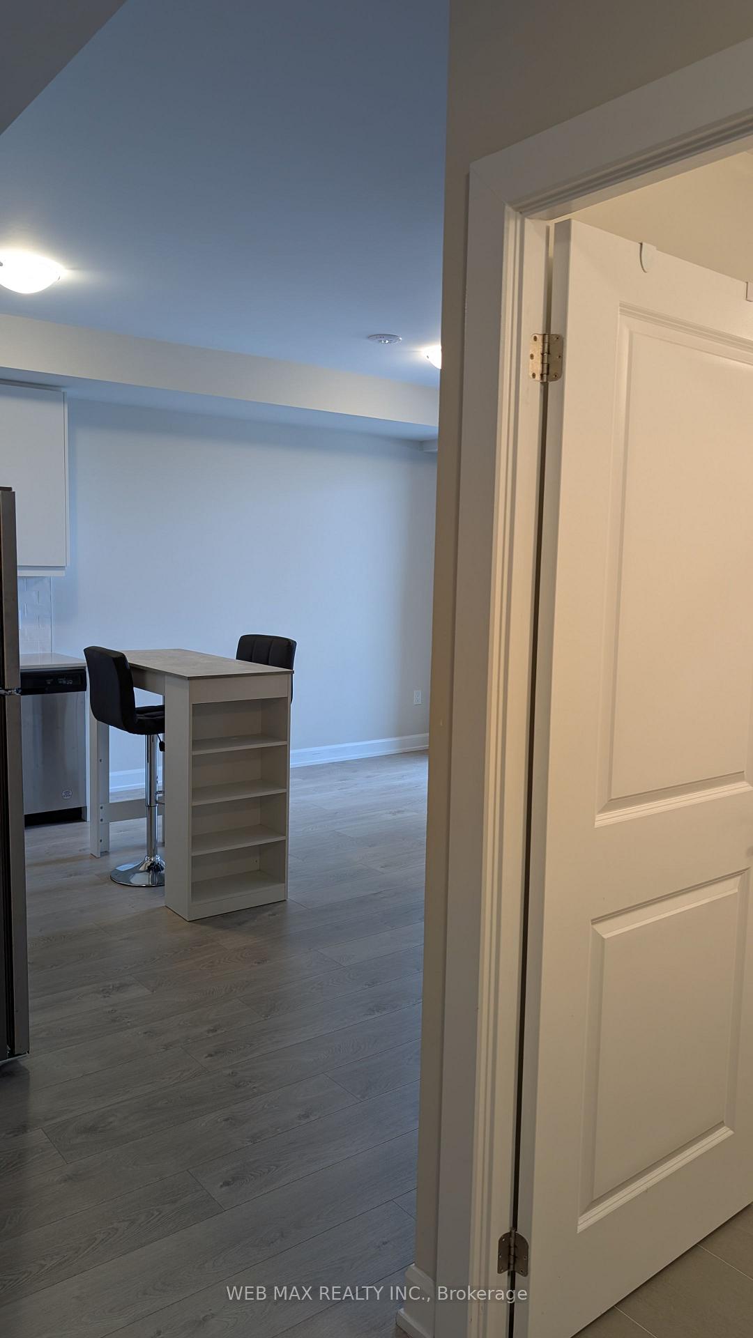 Photo 35 of Unit 406, 3200 William Coltson Avenue, Oakville, Joshua Meadows — HOMEH