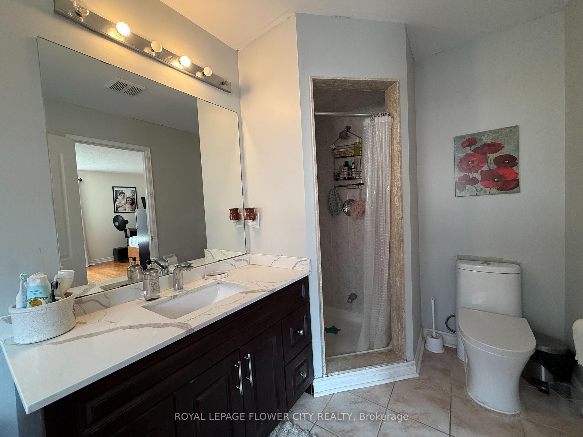 Photo 39 of 45 Charleswood Circle, Brampton, Fletcher's Meadow — HOMEH