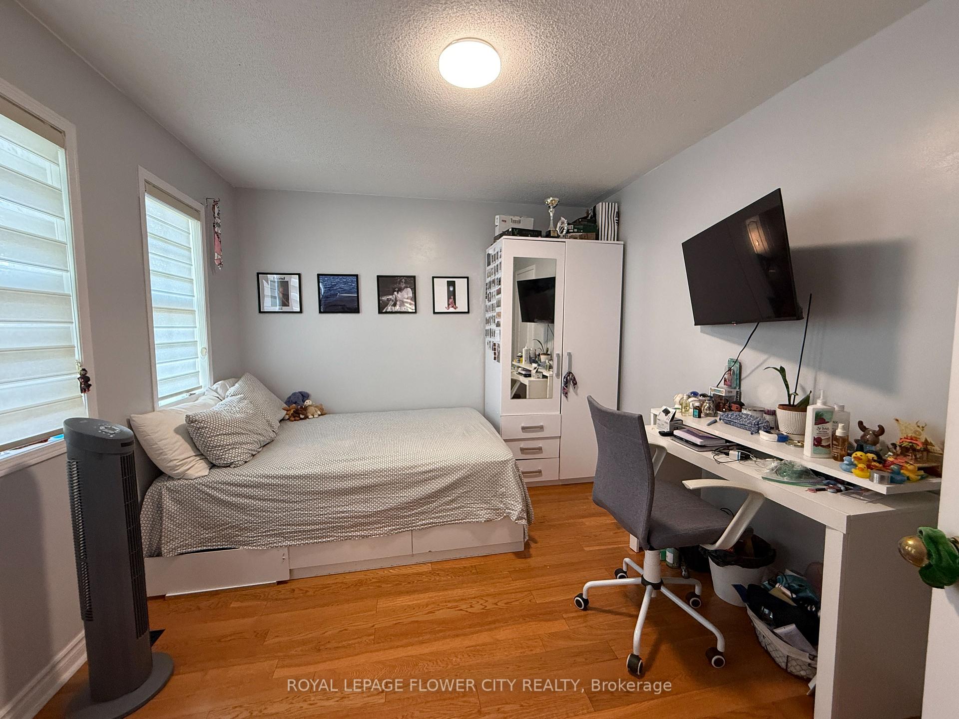 Photo 41 of 45 Charleswood Circle, Brampton, Fletcher's Meadow — HOMEH
