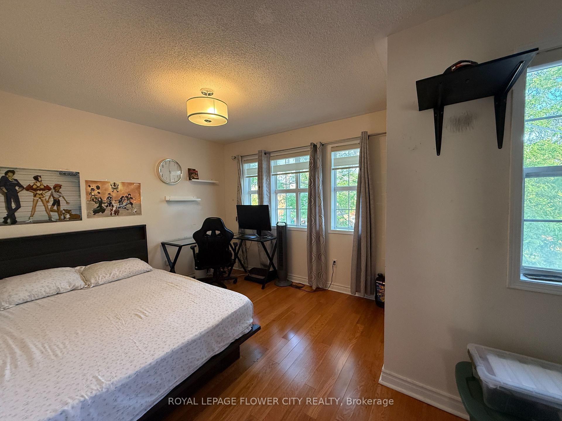 Photo 43 of 45 Charleswood Circle, Brampton, Fletcher's Meadow — HOMEH