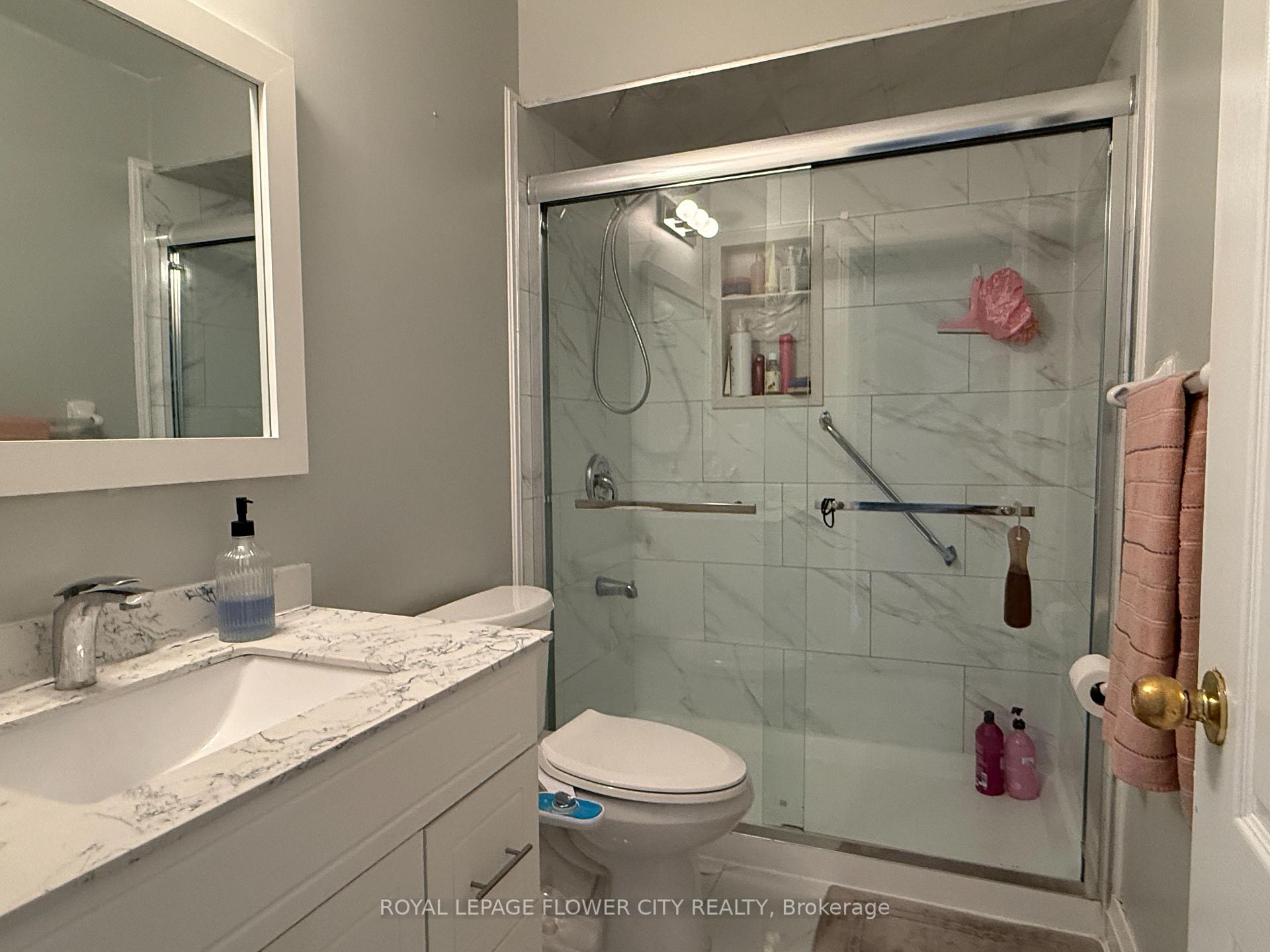 Photo 47 of 45 Charleswood Circle, Brampton, Fletcher's Meadow — HOMEH