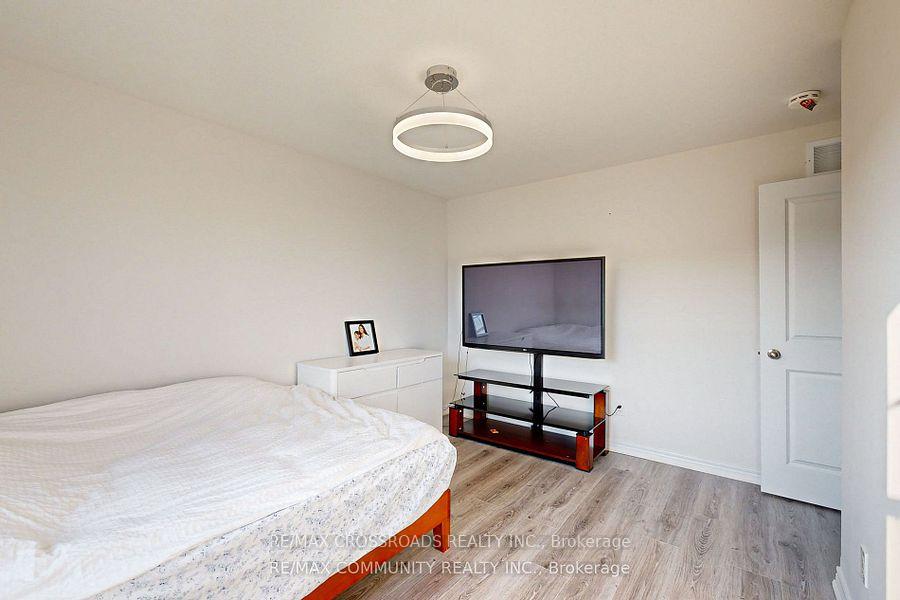 Photo 25 of 634 Grange Way, Peterborough, Northcrest Ward 5 — HOMEH