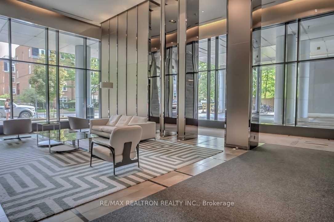 Photo 3 of Unit 427, 98 Lillian Street, Toronto, Mount Pleasant West — HOMEH