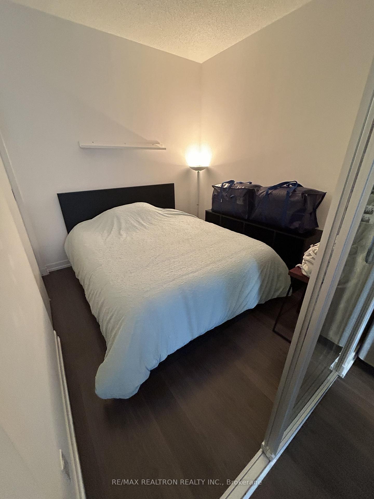 Photo 7 of Unit 427, 98 Lillian Street, Toronto, Mount Pleasant West — HOMEH