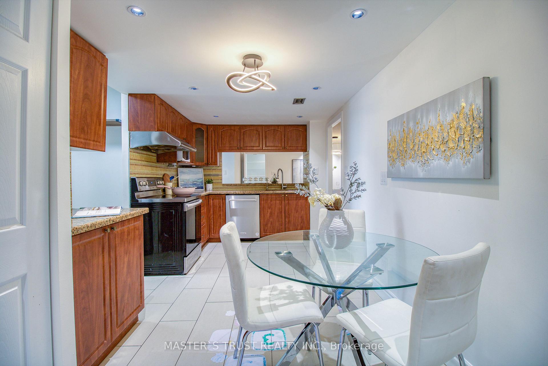 Photo 13 of Unit 607, 255 Bamburgh Circle W, Scarborough, Steeles — HOMEH