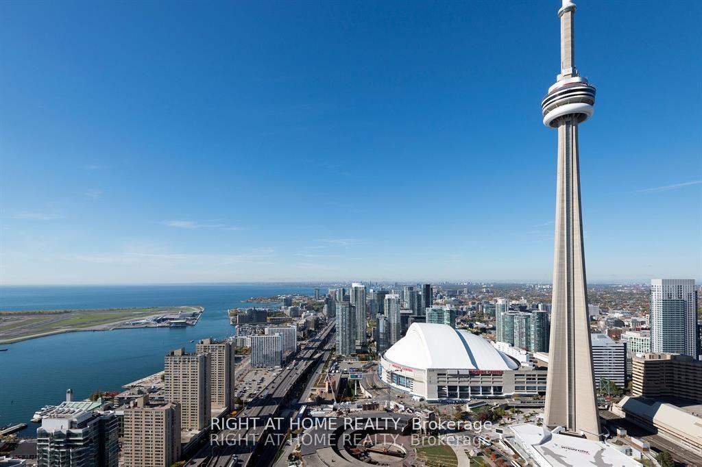 Photo 1 of Unit 5606, 14 York Street, Toronto, Waterfront Communities — HOMEH