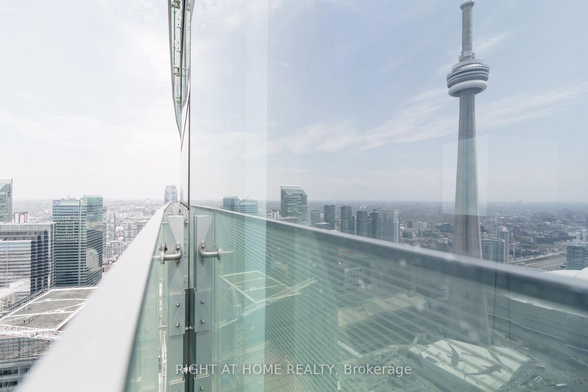 Photo 15 of Unit 5606, 14 York Street, Toronto, Waterfront Communities — HOMEH